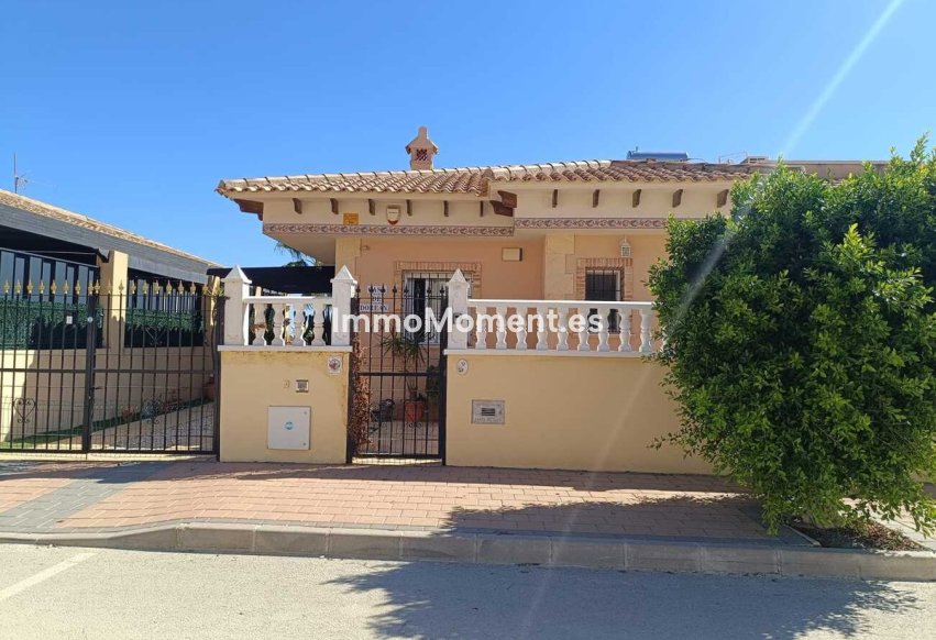 Reventa - Villa independiente - Fortuna - Fortuna Centro