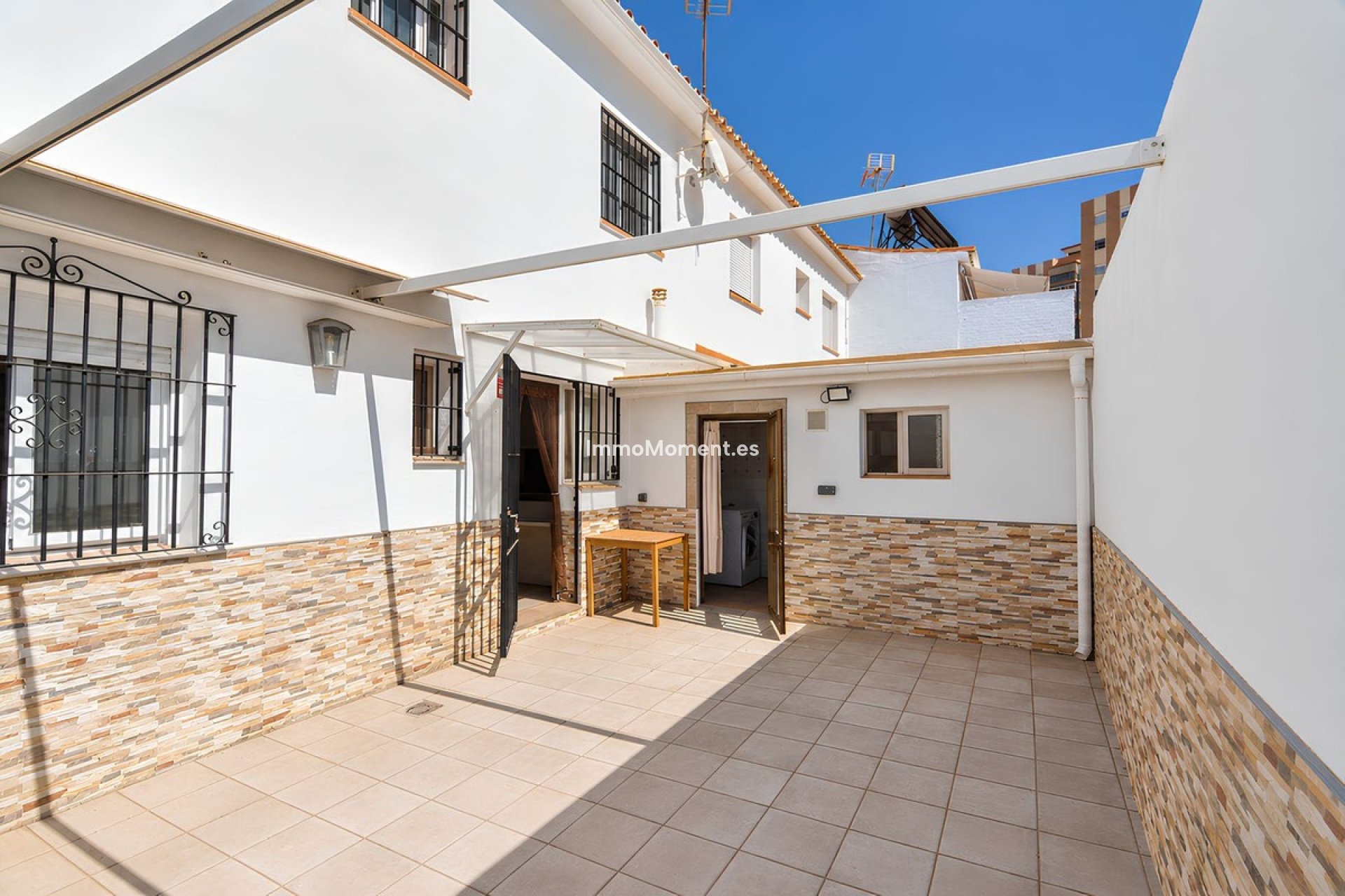 Reventa - Villa independiente - Fuengirola - Fuengirola Centro