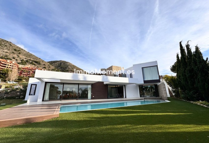 Reventa - Villa independiente - Fuengirola - Higueron