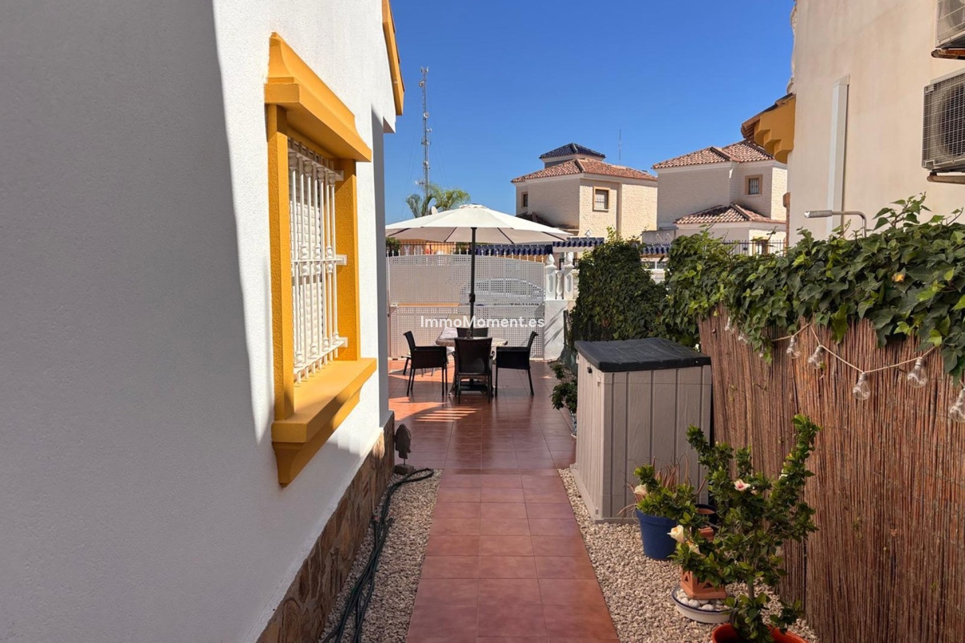 Reventa - Villa independiente - Guardamar del Segura - Urbanización El Raso