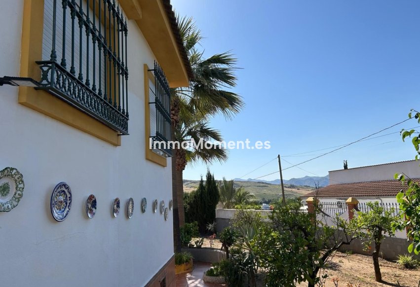 Reventa - Villa independiente - Interior  - Alora