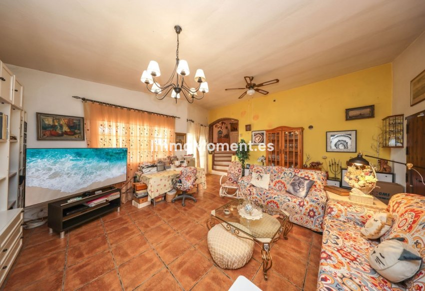 Reventa - Villa independiente - Interior  - Estacion de Cartama