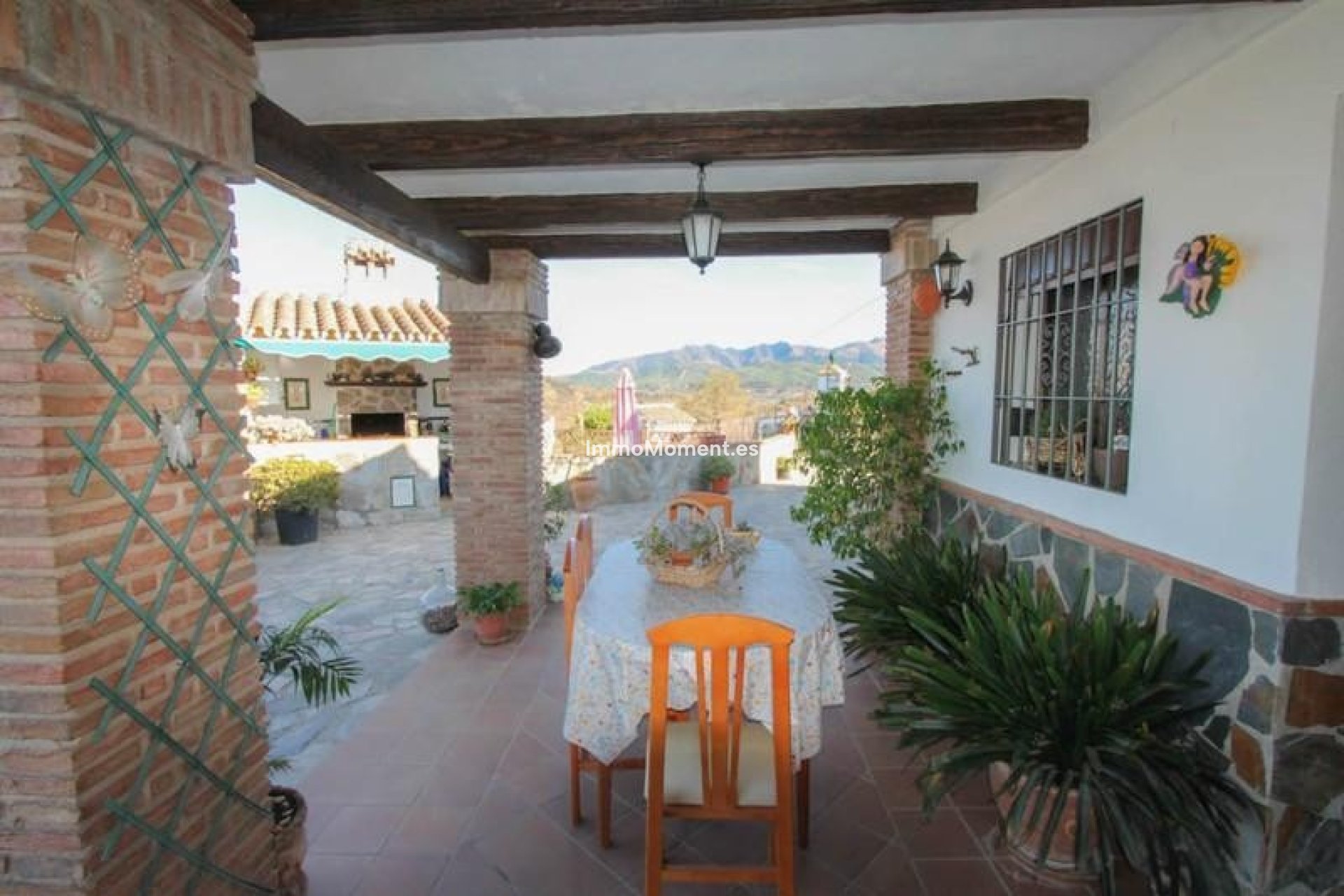 Reventa - Villa independiente - Interior  - Guaro