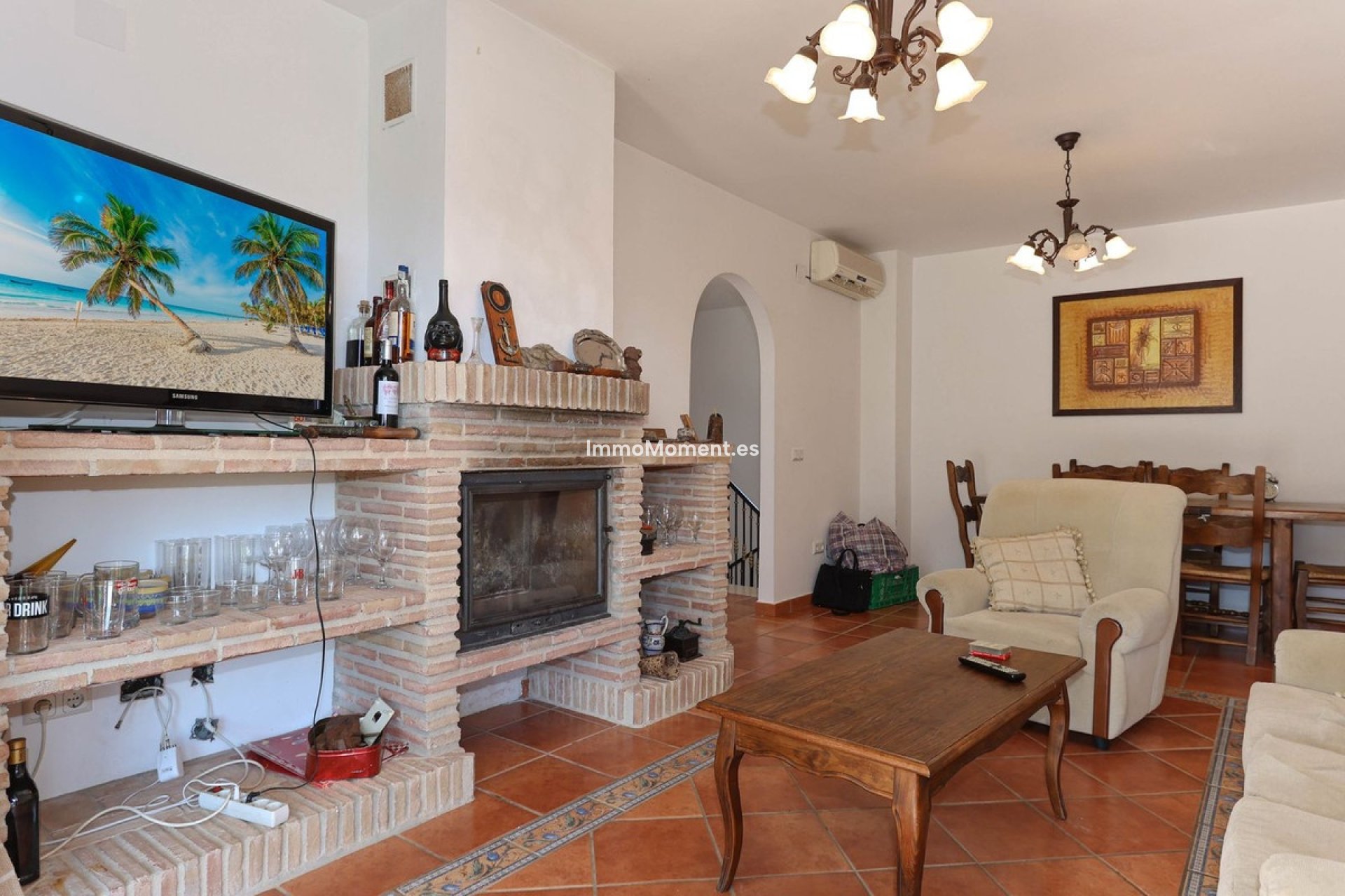 Reventa - Villa independiente - Interior  - Guaro