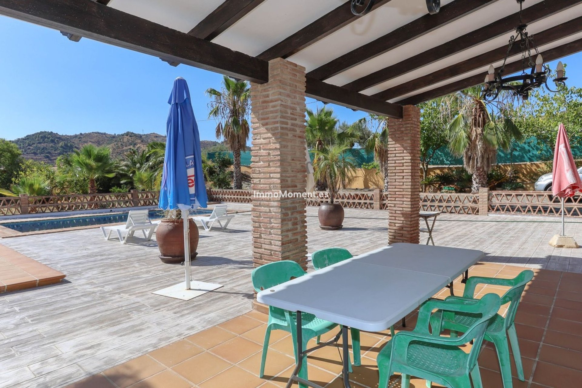 Reventa - Villa independiente - Interior  - Guaro