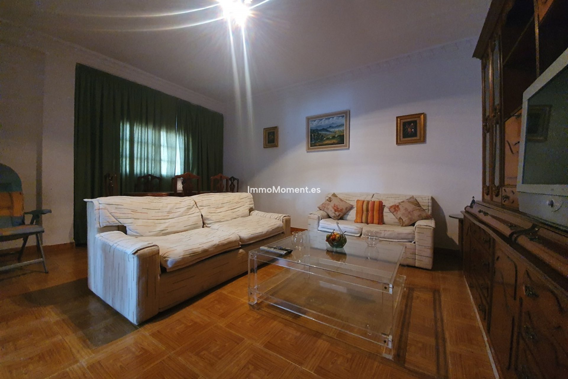 Reventa - Villa independiente - Interior  - Guaro