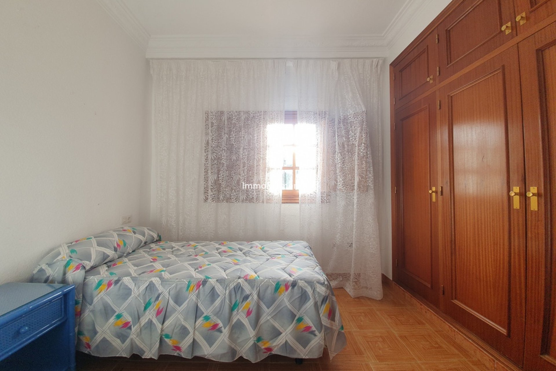 Reventa - Villa independiente - Interior  - Guaro