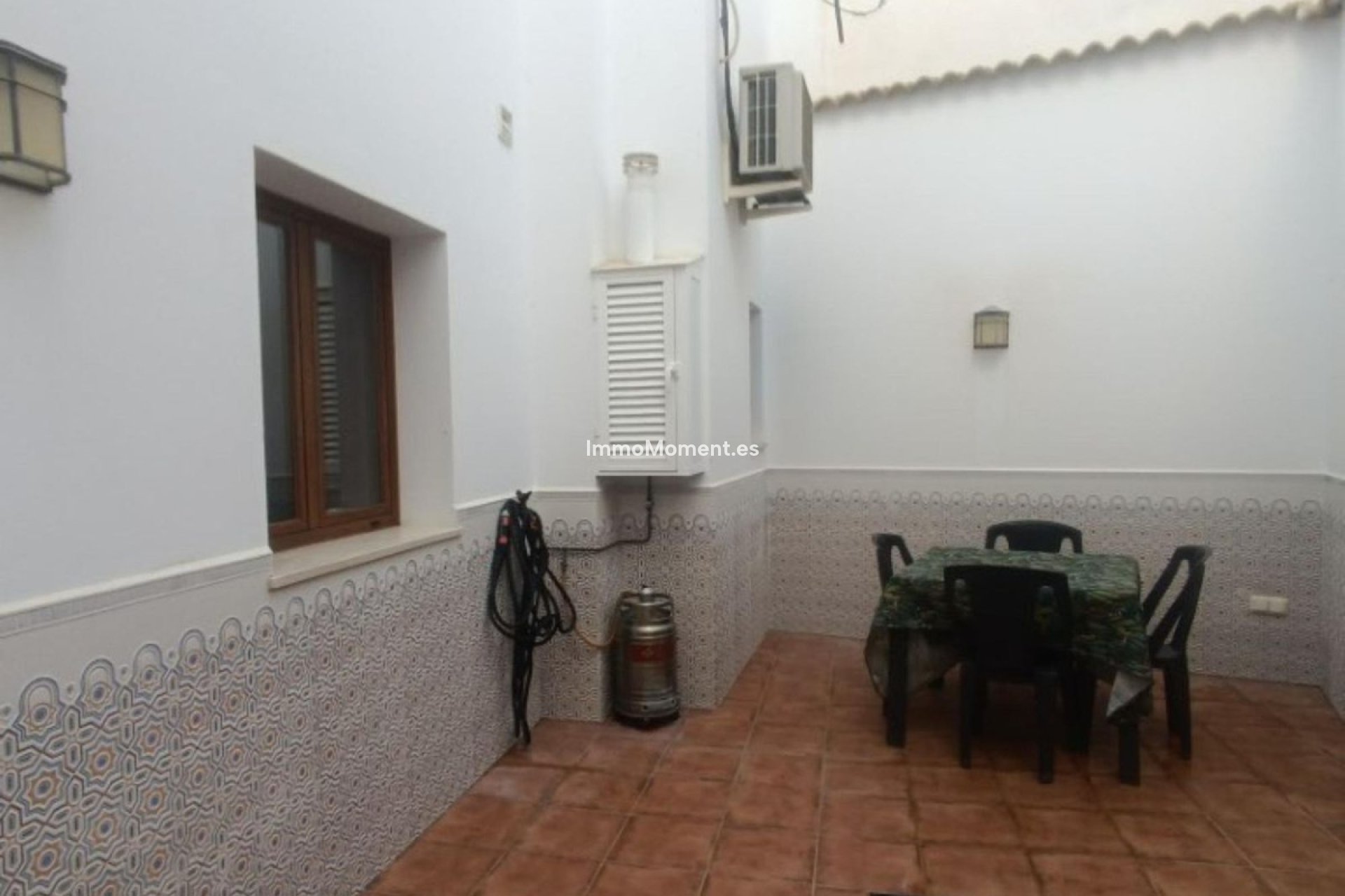 Reventa - Villa independiente - Interior  - Guaro