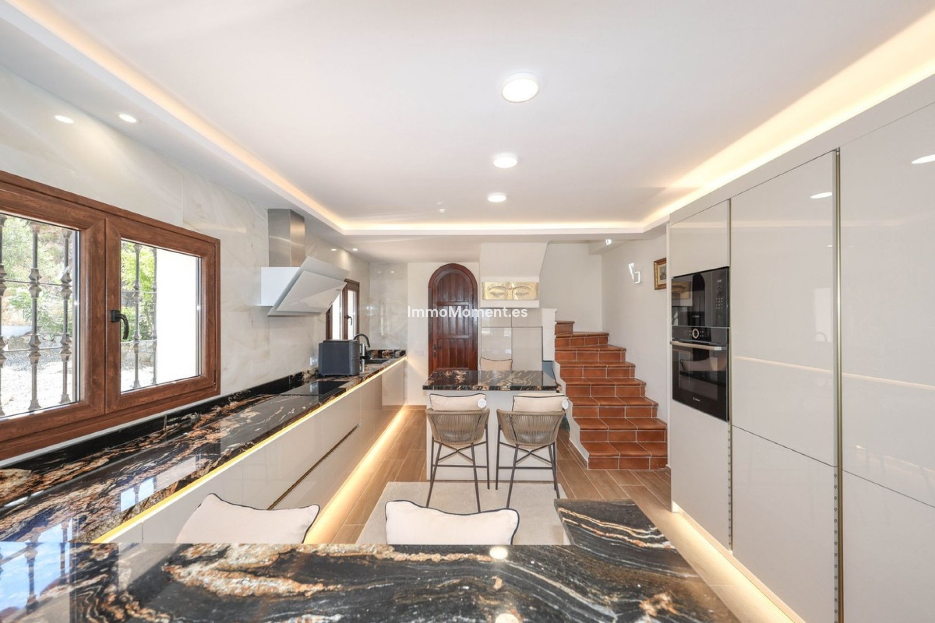 Reventa - Villa independiente - Interior  - Guaro