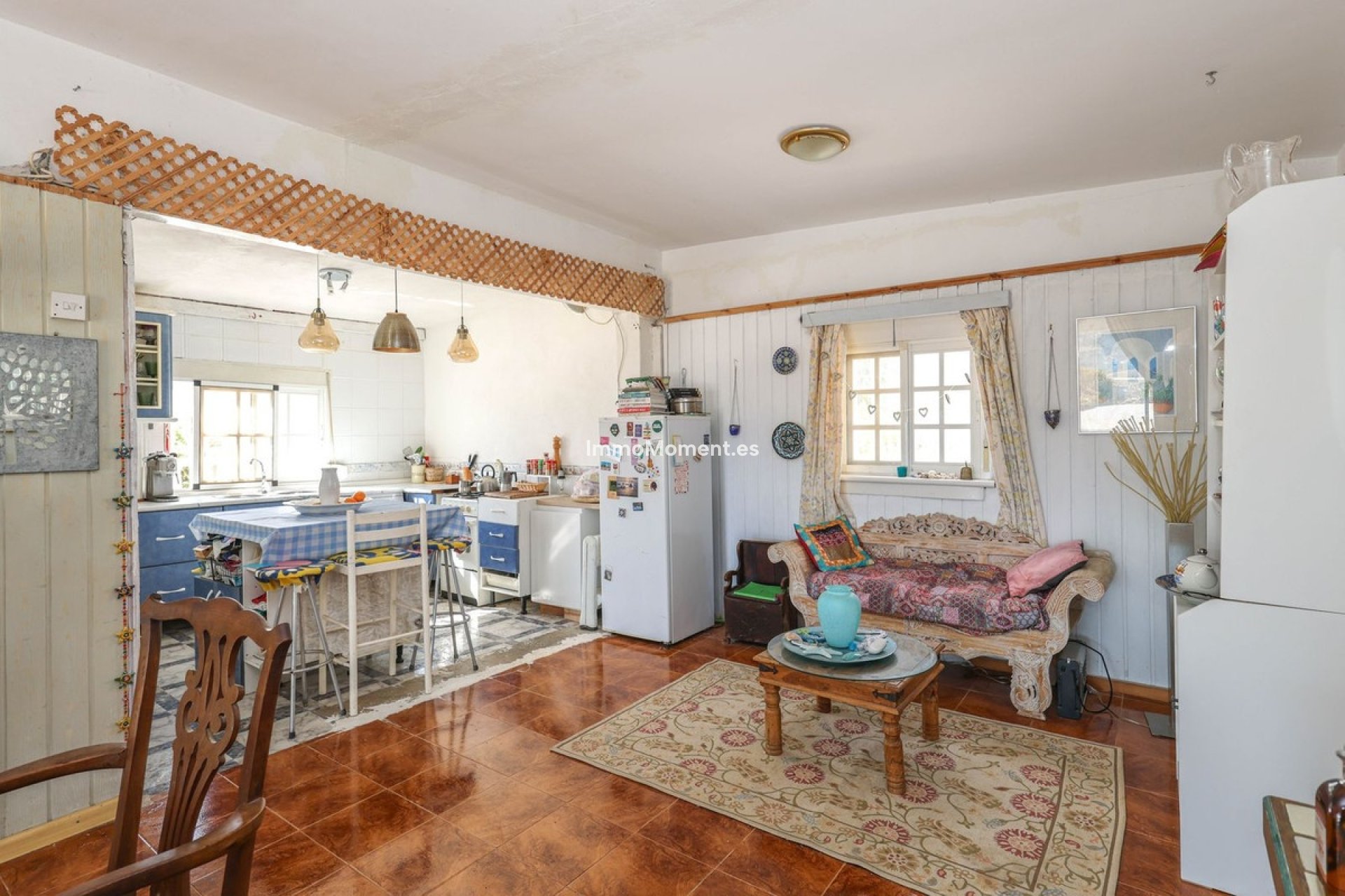 Reventa - Villa independiente - Interior  - Guaro