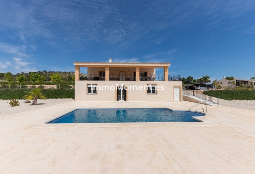 Reventa - Villa independiente - La Romana - La Romana Centro