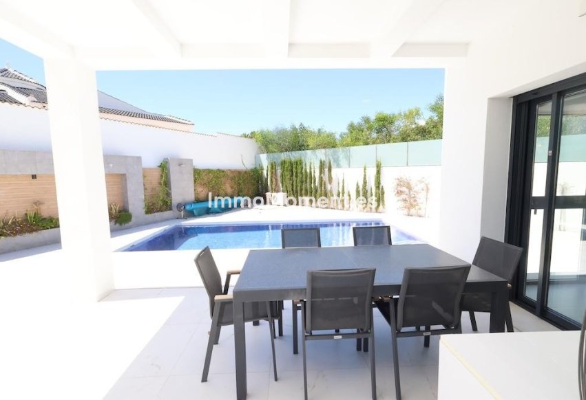 Reventa - Villa independiente - Los Montesinos - La Marquesa
