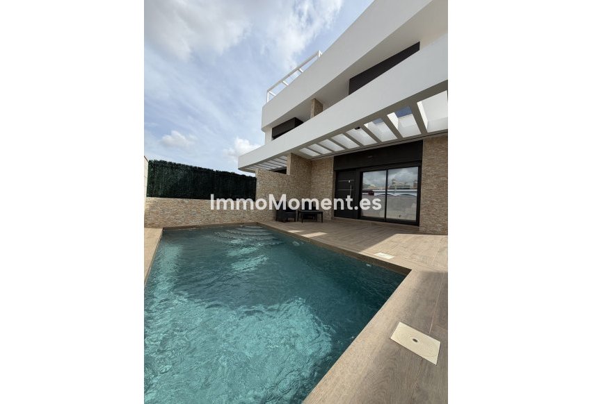 Reventa - Villa independiente - Los Montesinos - Los Montesinos Centro