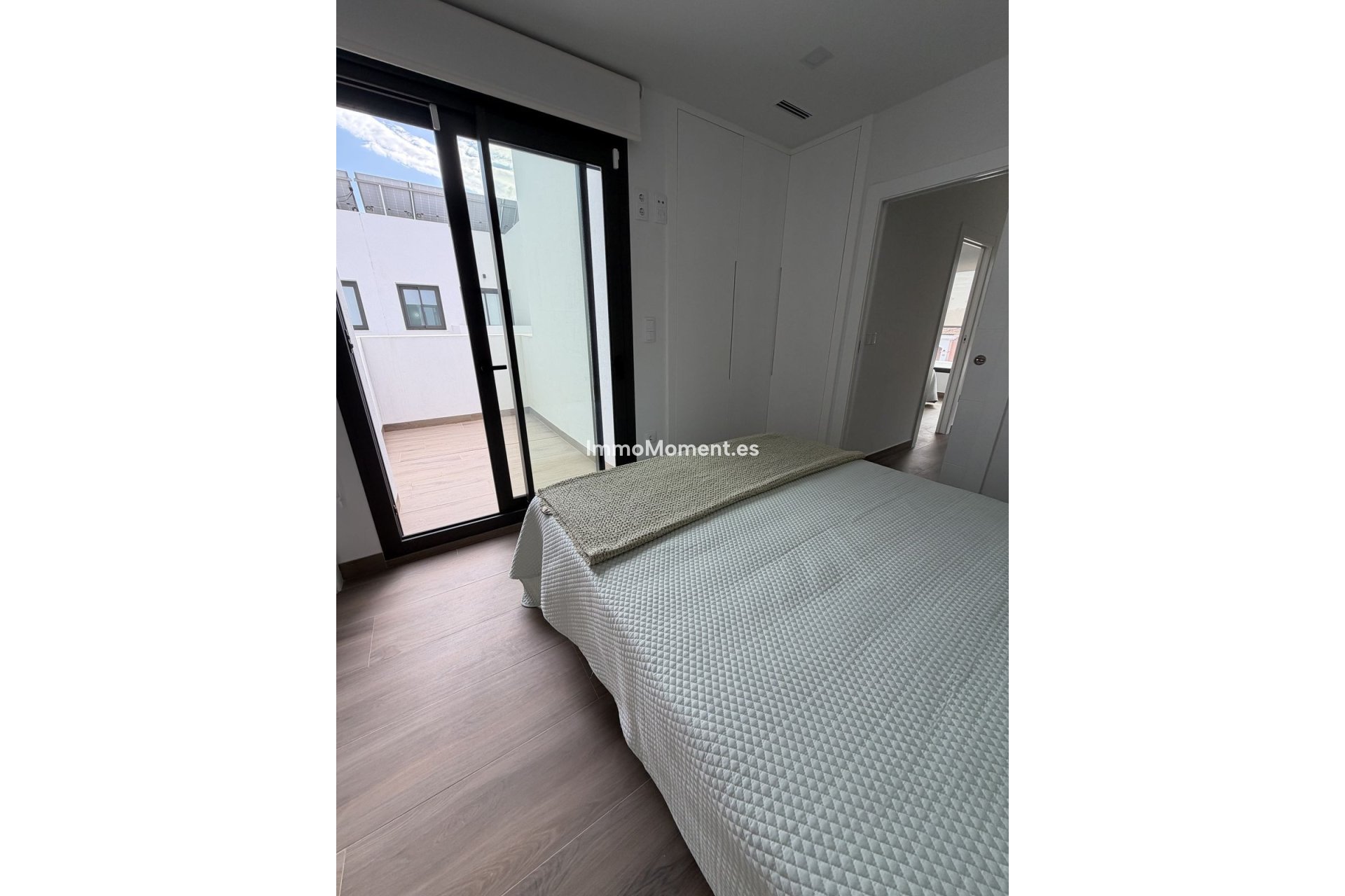 Reventa - Villa independiente - Los Montesinos - Los Montesinos Centro