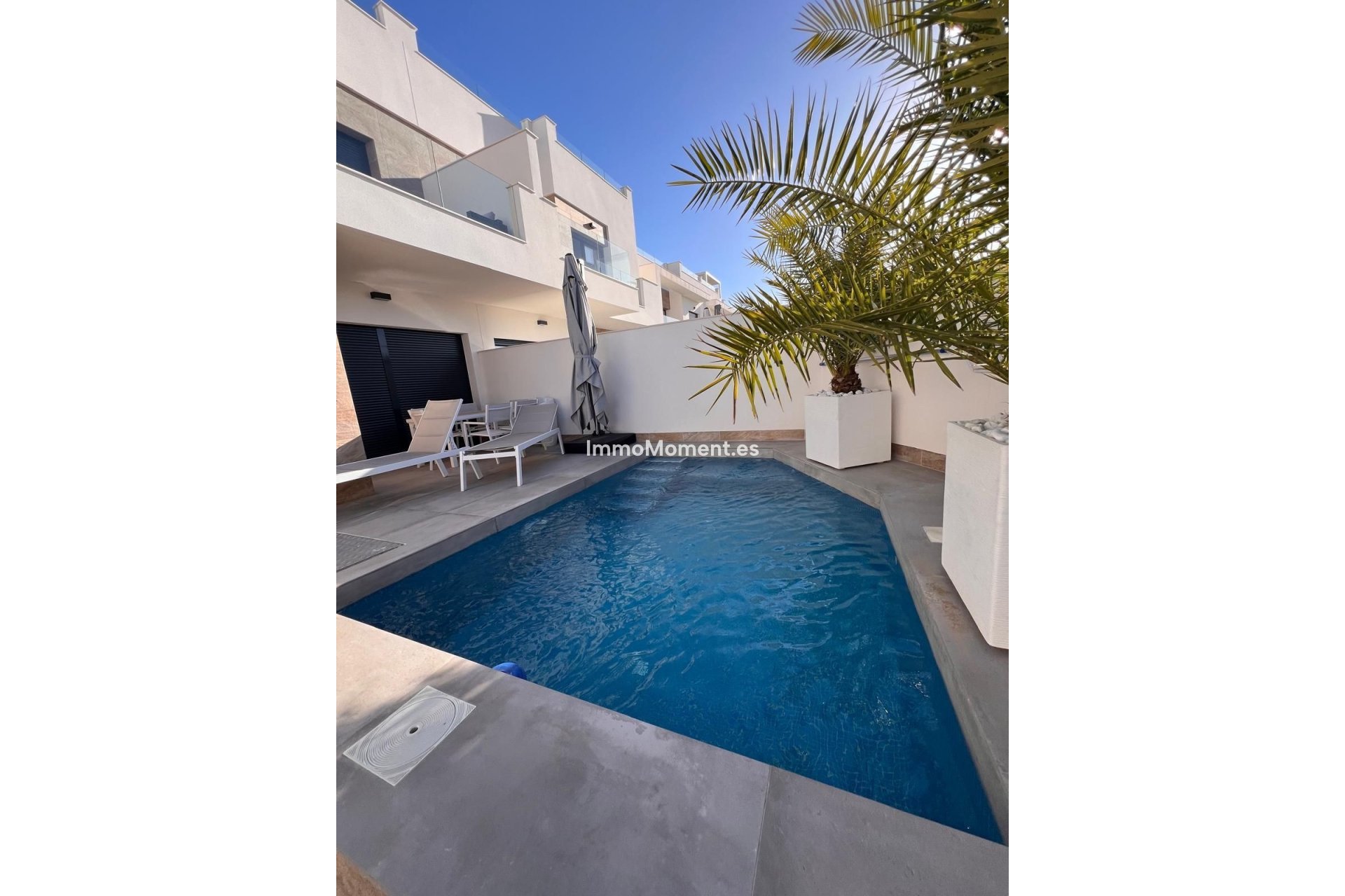 Reventa - Villa independiente - Los Montesinos - Los Montesinos Centro