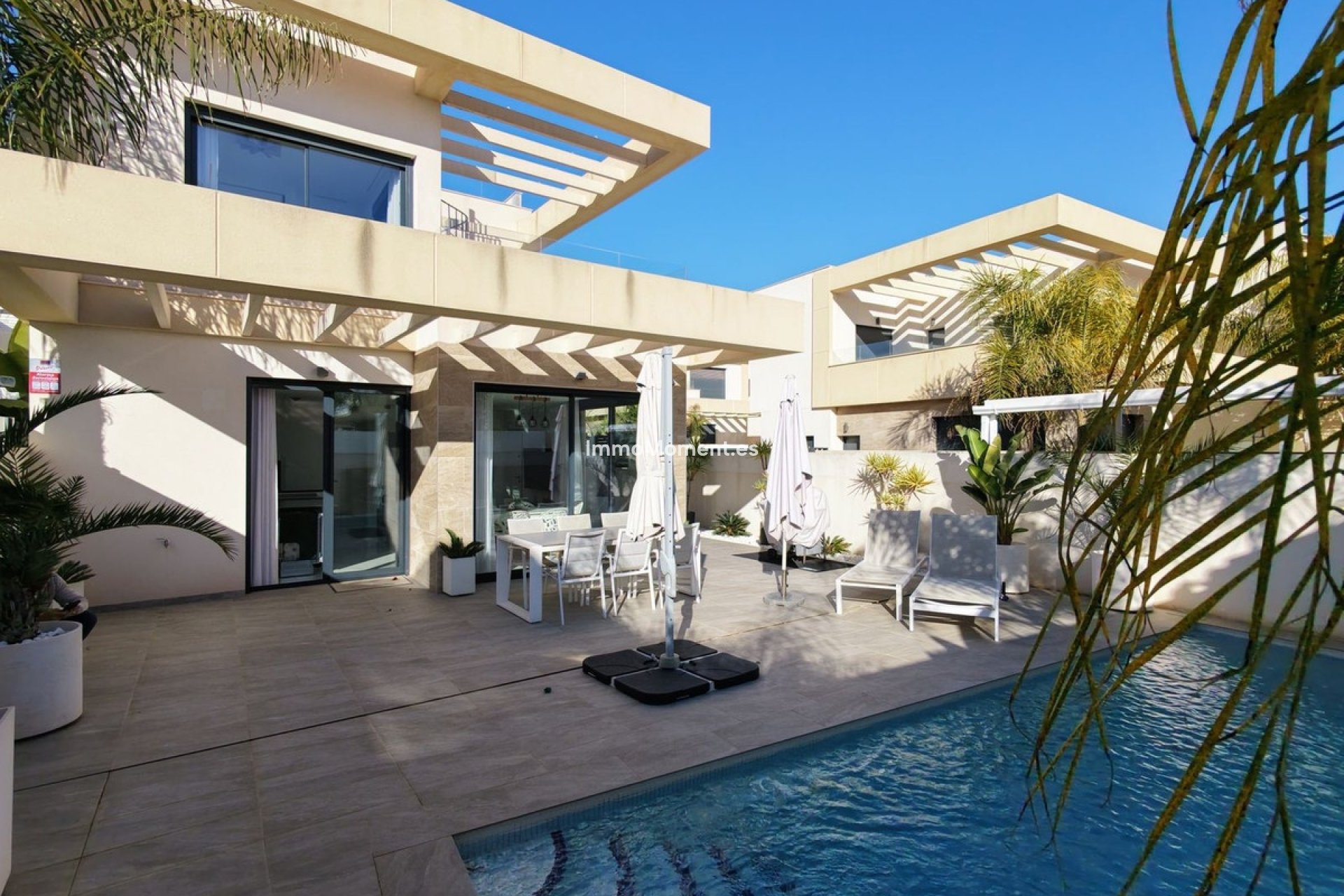 Reventa - Villa independiente - Los Montesinos - Los Montesinos Centro