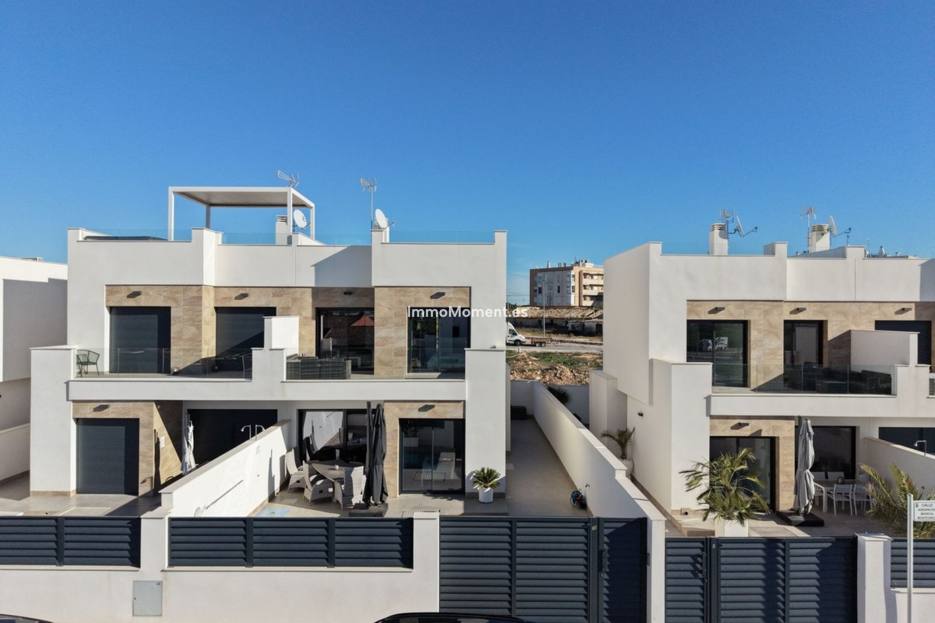 Reventa - Villa independiente - Los Montesinos - Los Montesinos Centro