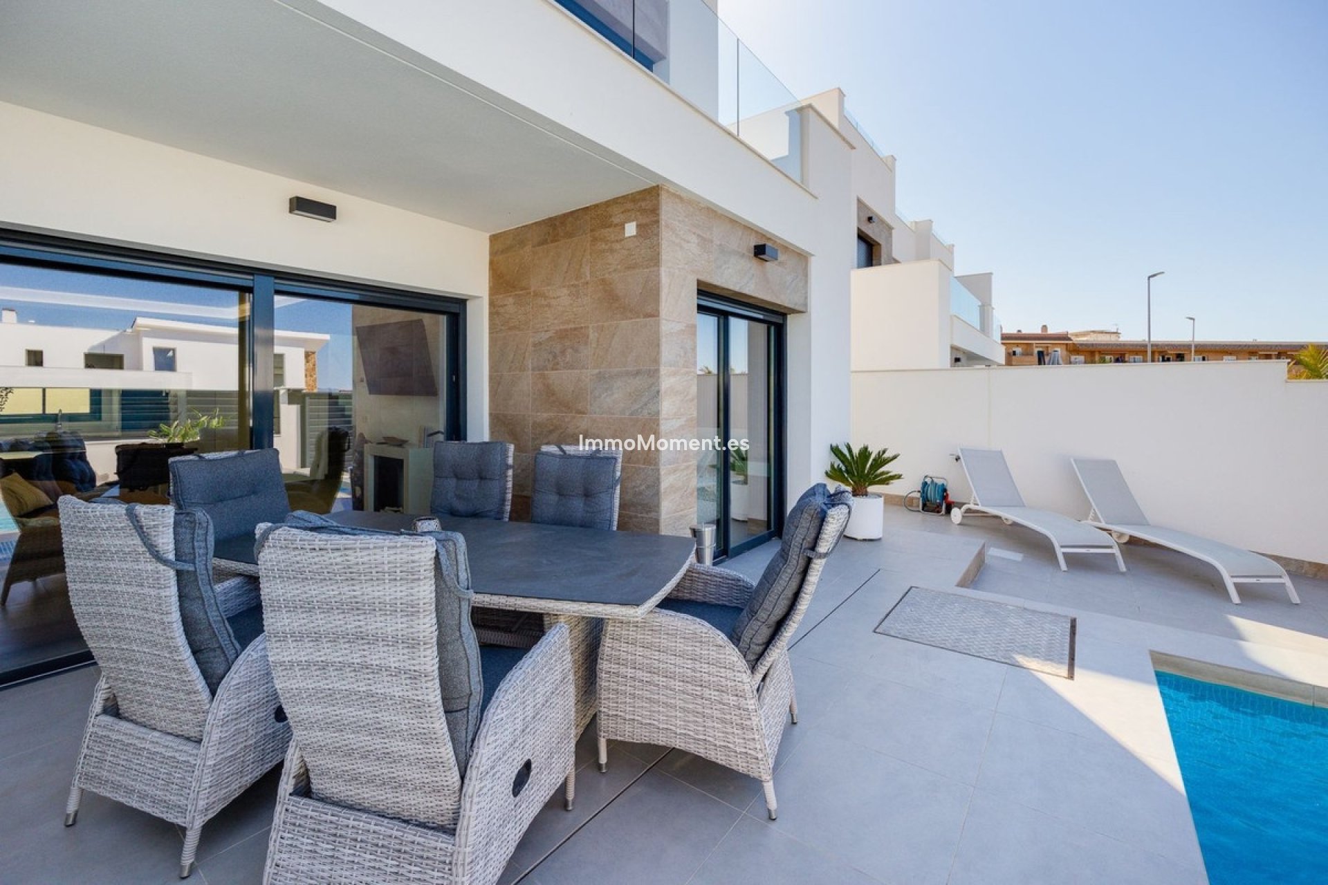 Reventa - Villa independiente - Los Montesinos - Los Montesinos Centro