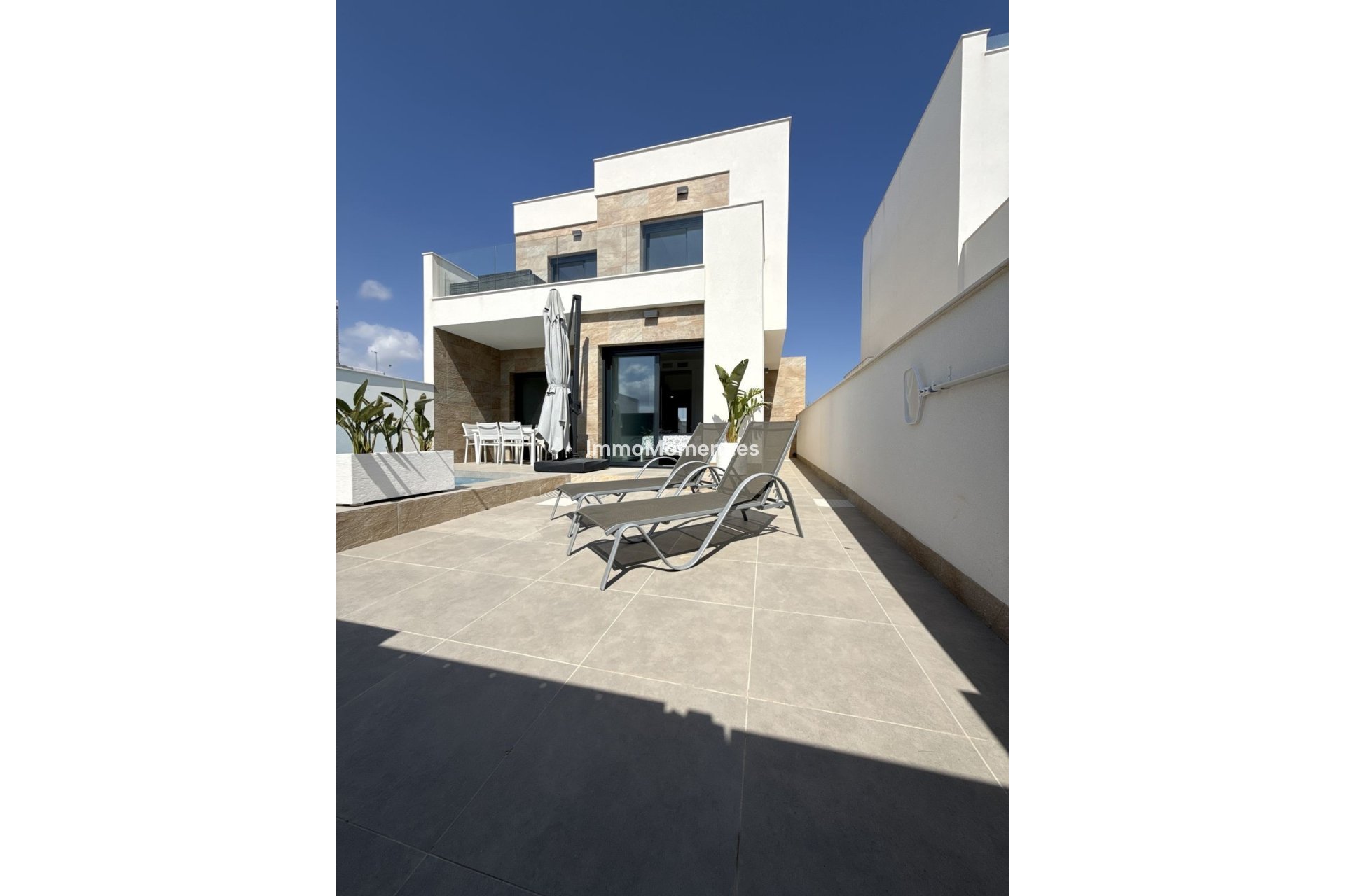 Reventa - Villa independiente - Los Montesinos - Los Montesinos Centro