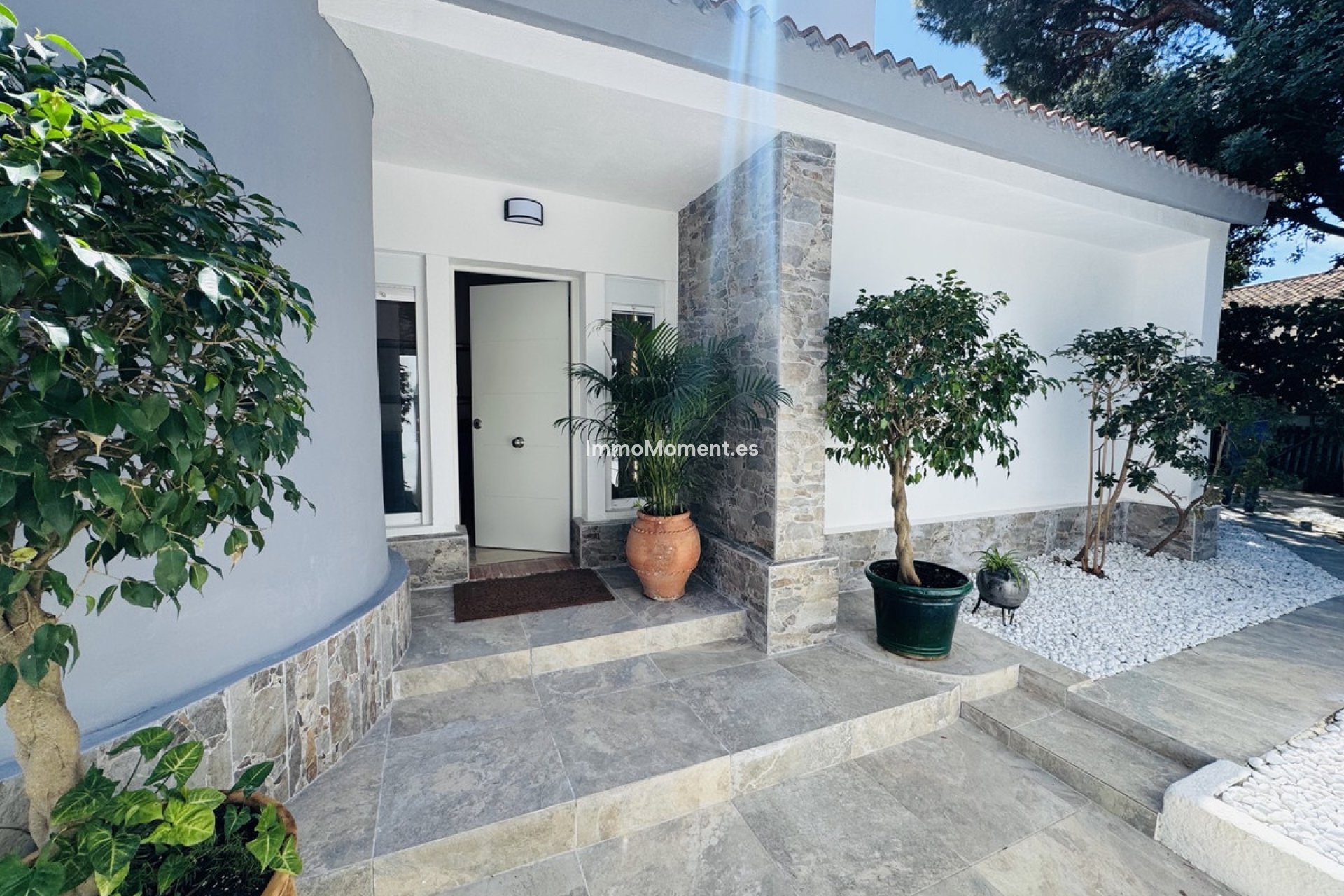 Reventa - Villa independiente - Marbella - Elviria