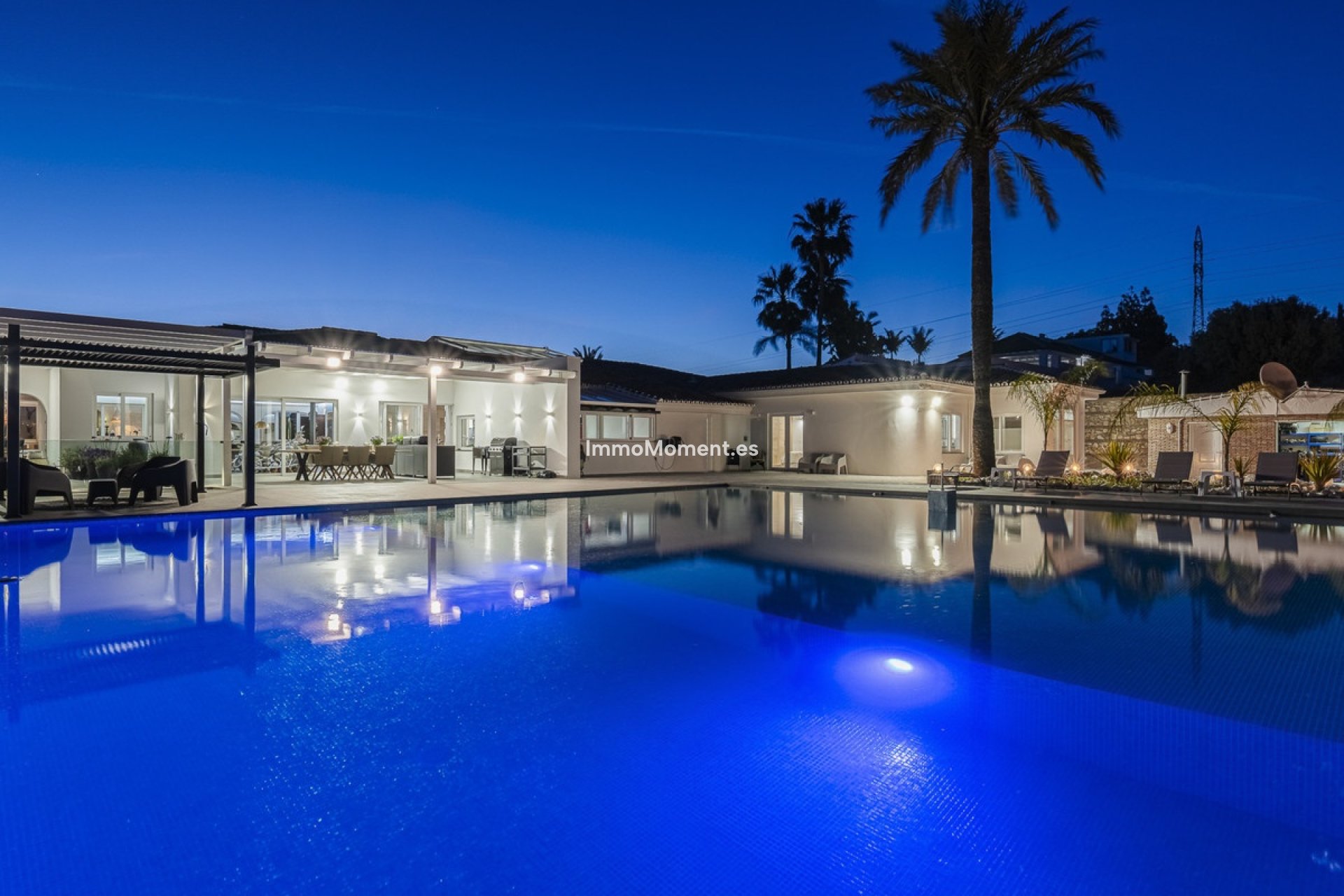 Reventa - Villa independiente - Marbella - Elviria