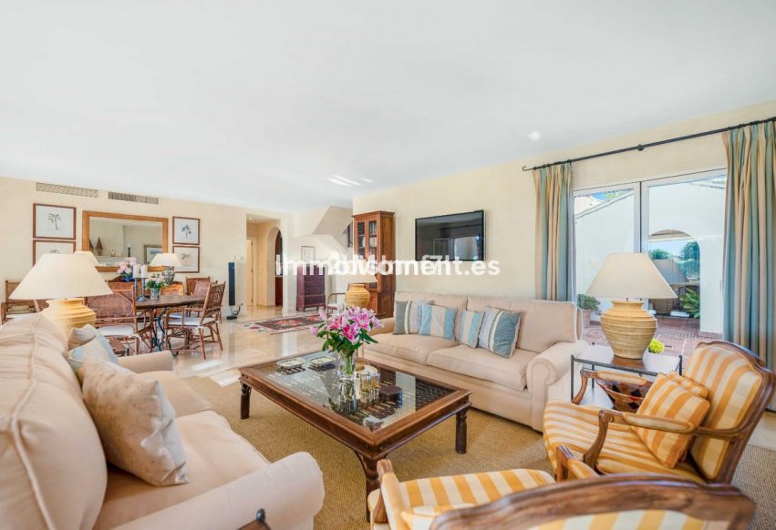 Reventa - Villa independiente - Marbella - Elviria