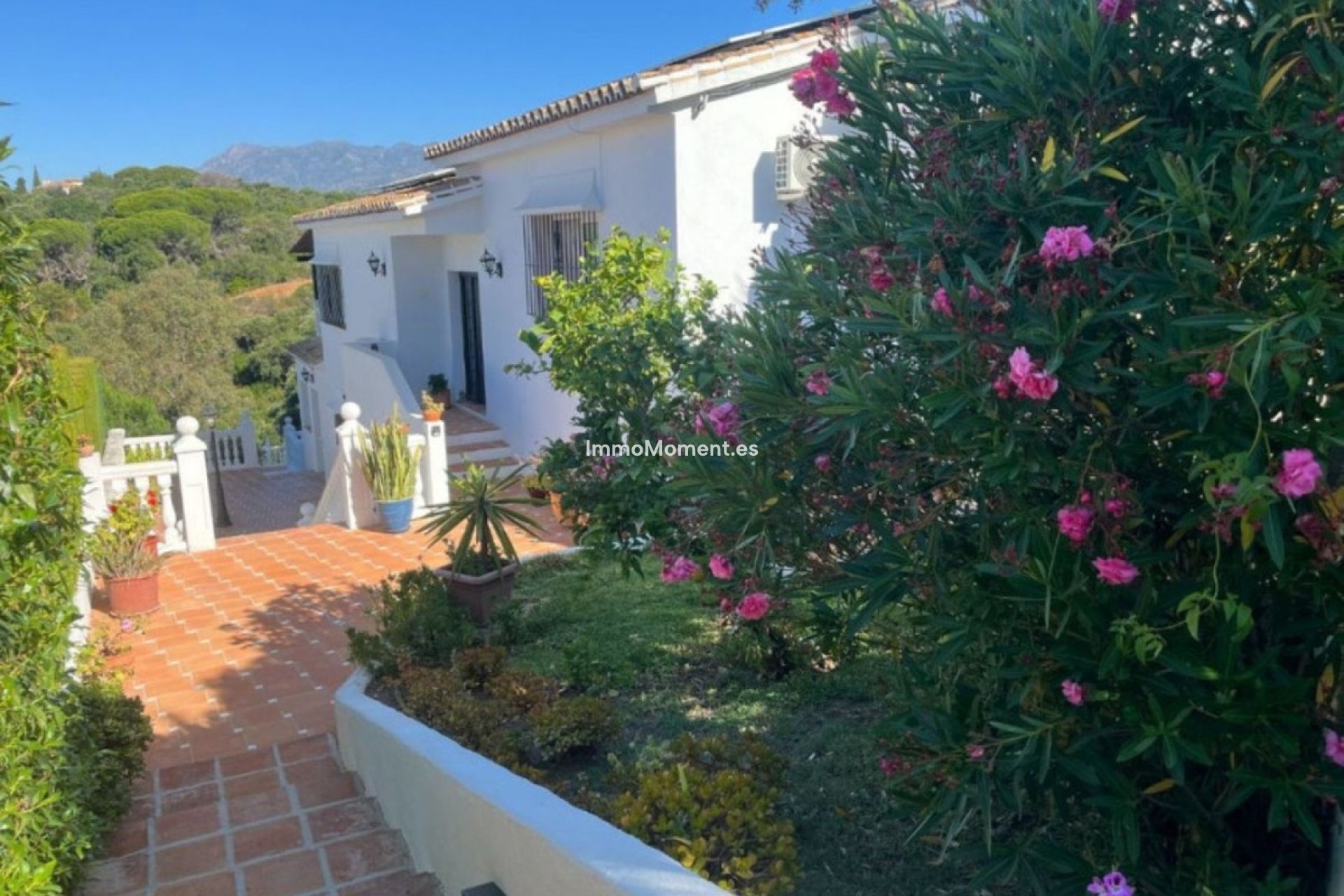 Reventa - Villa independiente - Marbella - Elviria