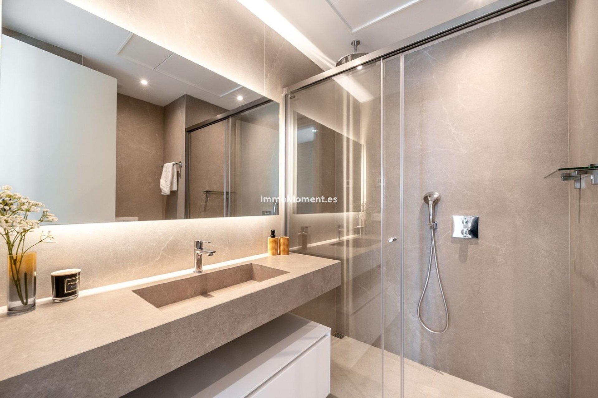 Reventa - Villa independiente - Marbella - Elviria