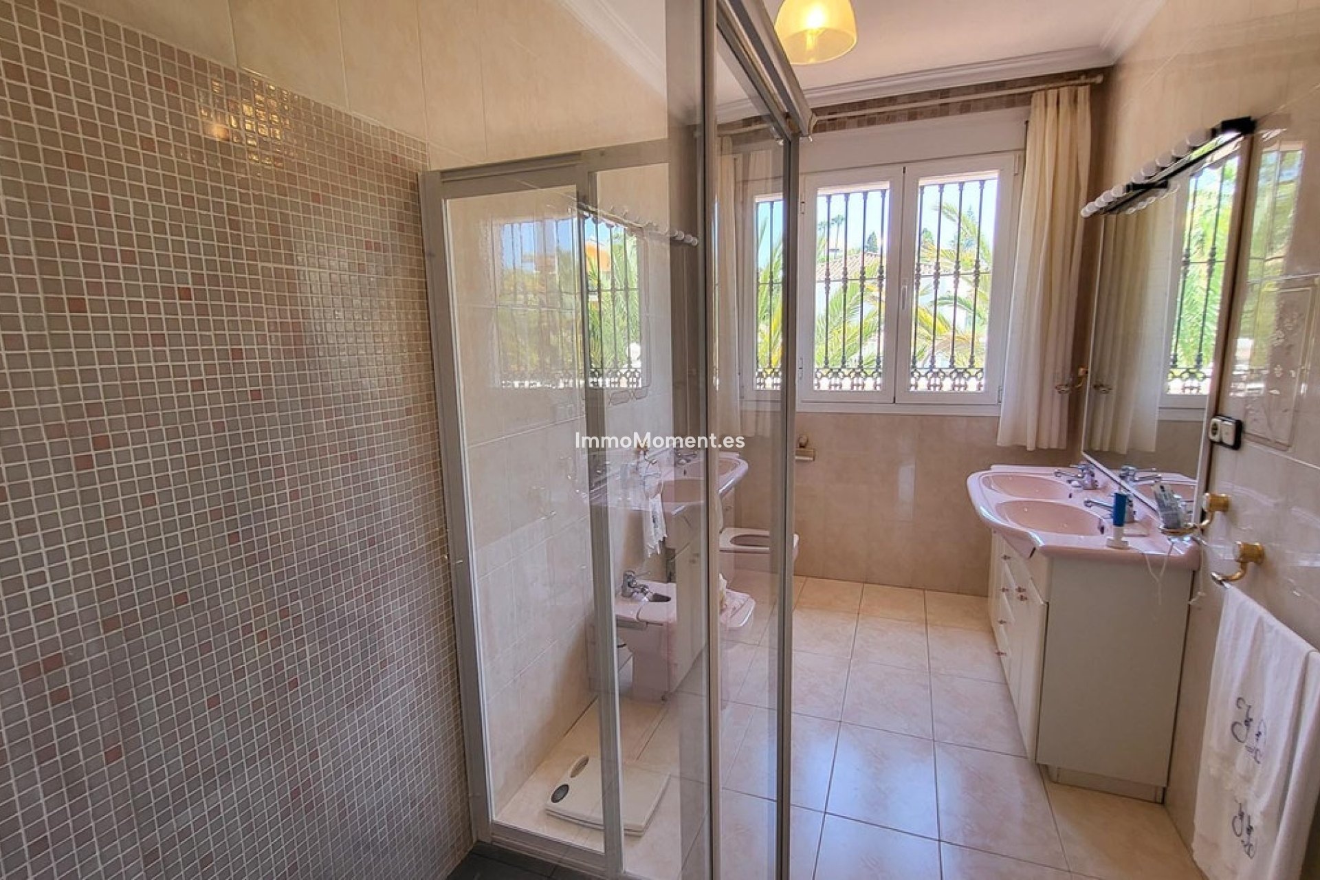 Reventa - Villa independiente - Marbella - Elviria