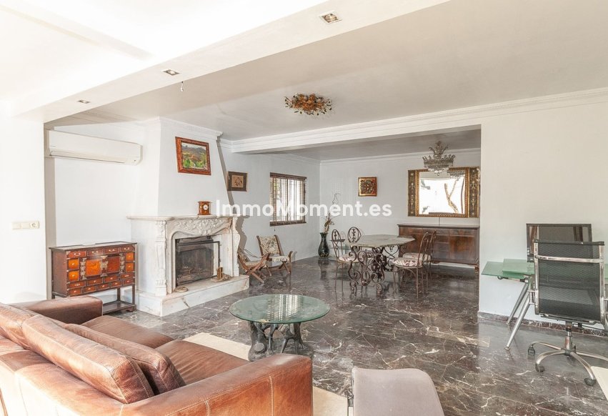 Reventa - Villa independiente - Marbella - Elviria