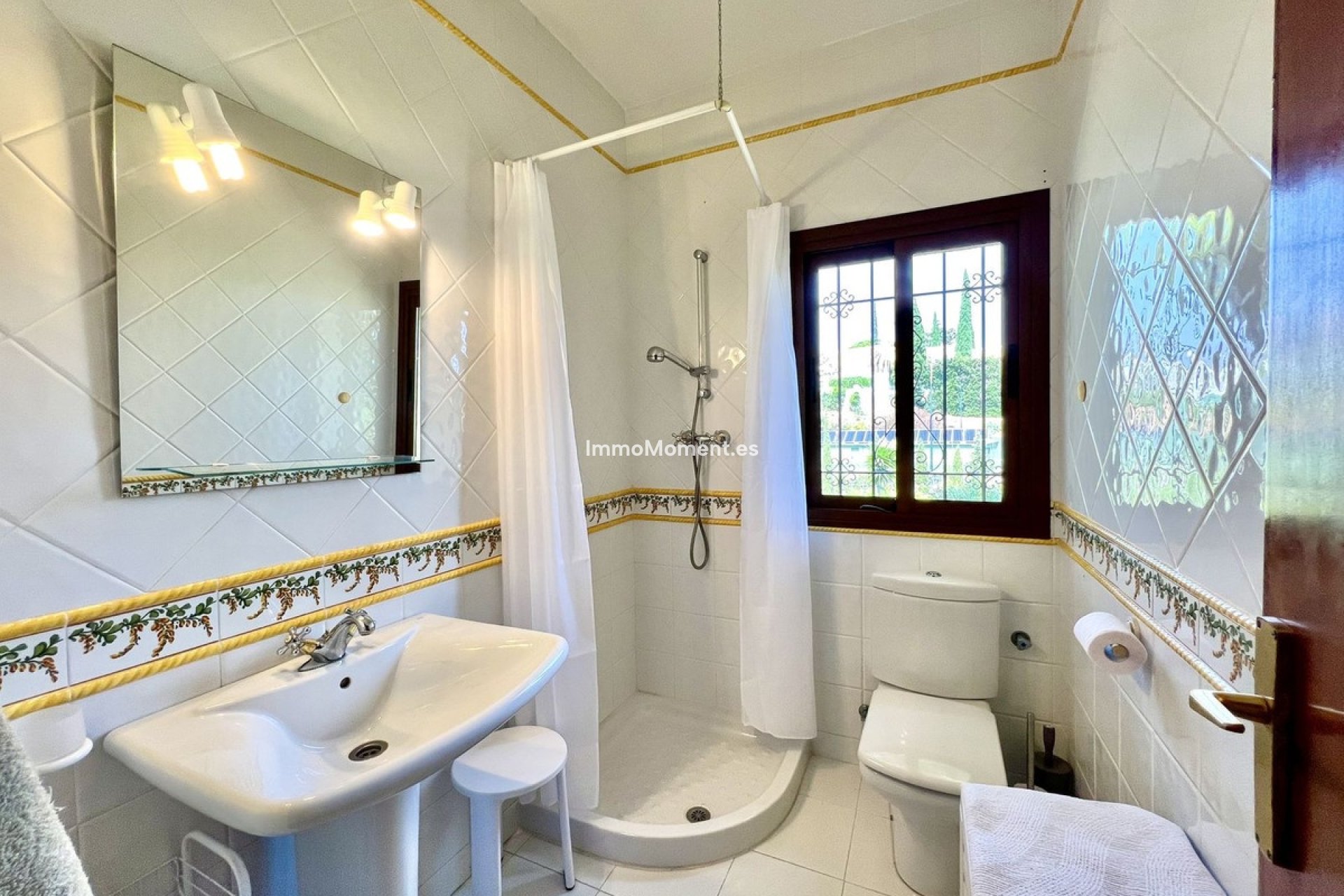 Reventa - Villa independiente - Marbella - Elviria