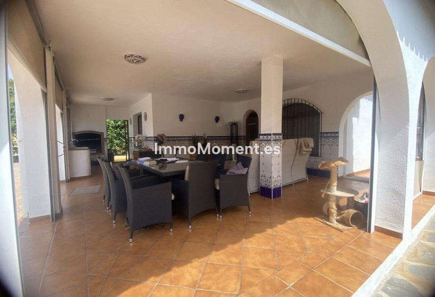 Reventa - Villa independiente - Marbella - Elviria