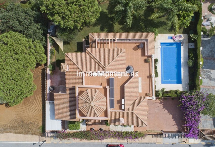 Reventa - Villa independiente - Marbella - Elviria