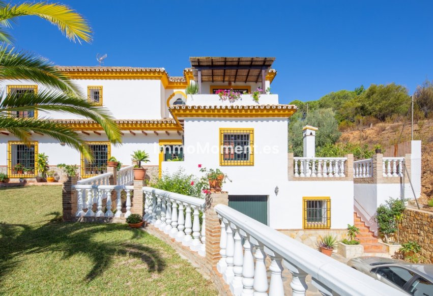 Reventa - Villa independiente - Marbella - Elviria