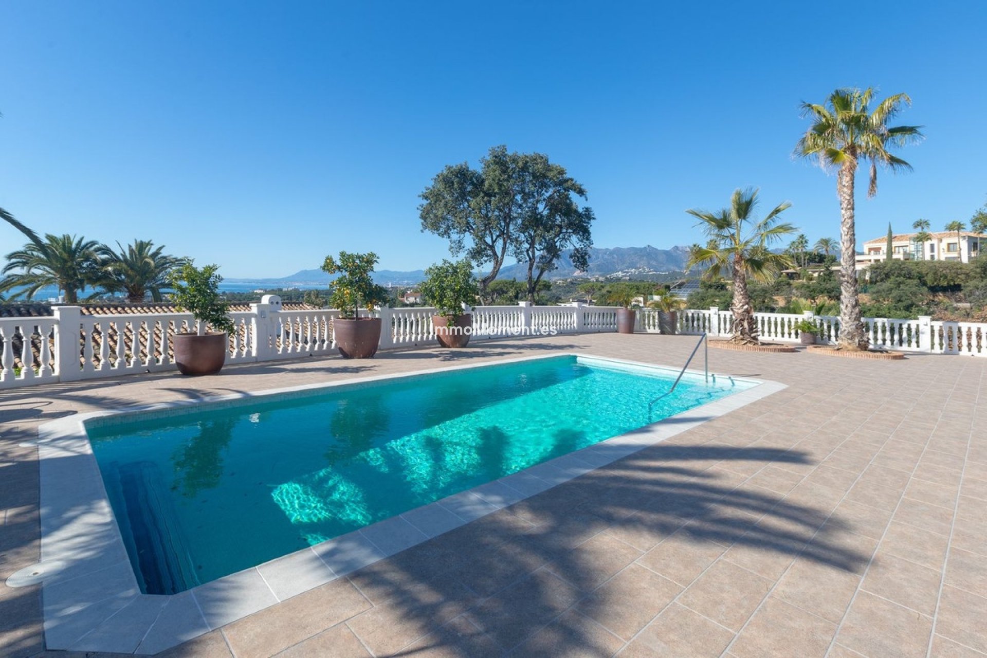 Reventa - Villa independiente - Marbella - Elviria