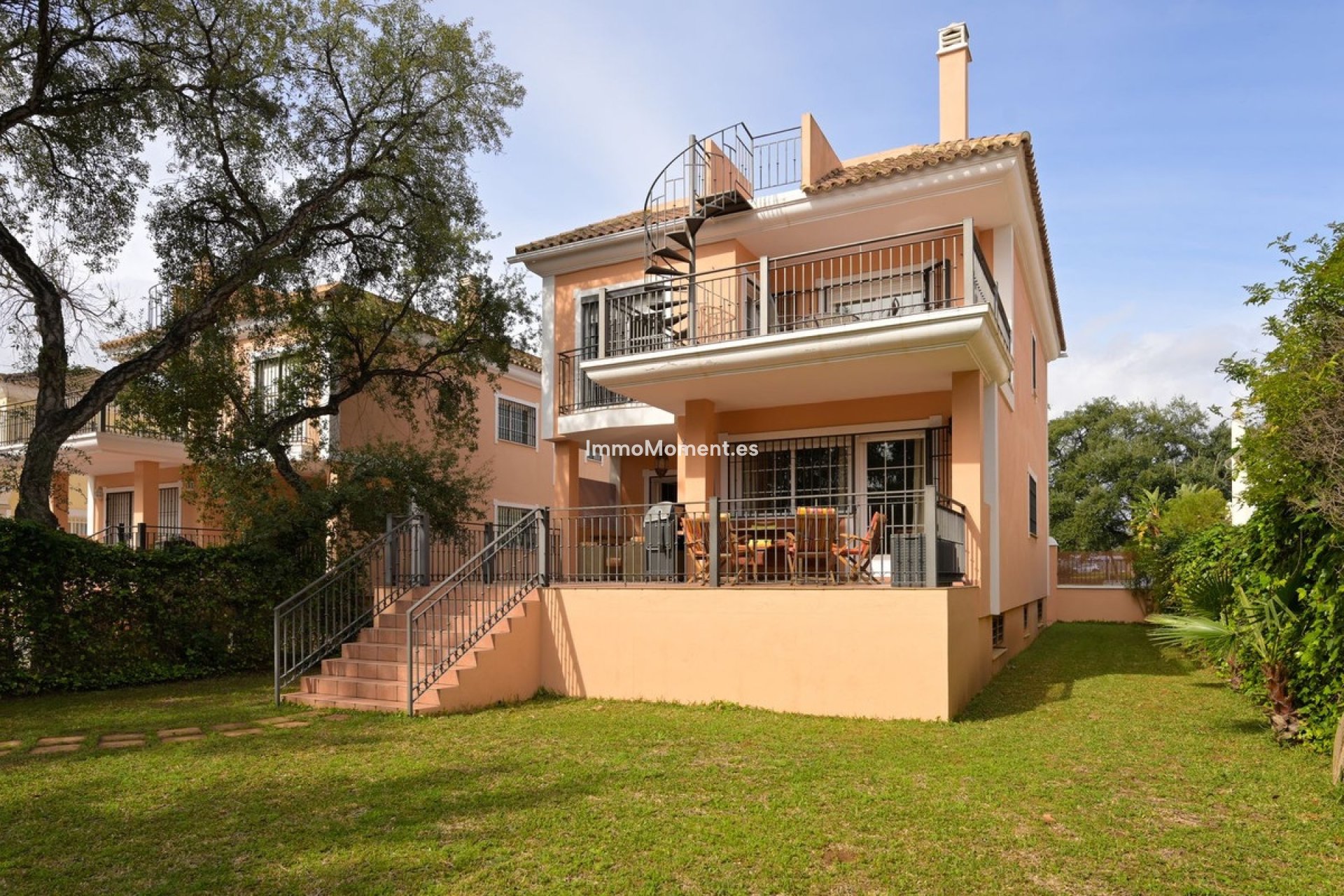 Reventa - Villa independiente - Marbella - Elviria