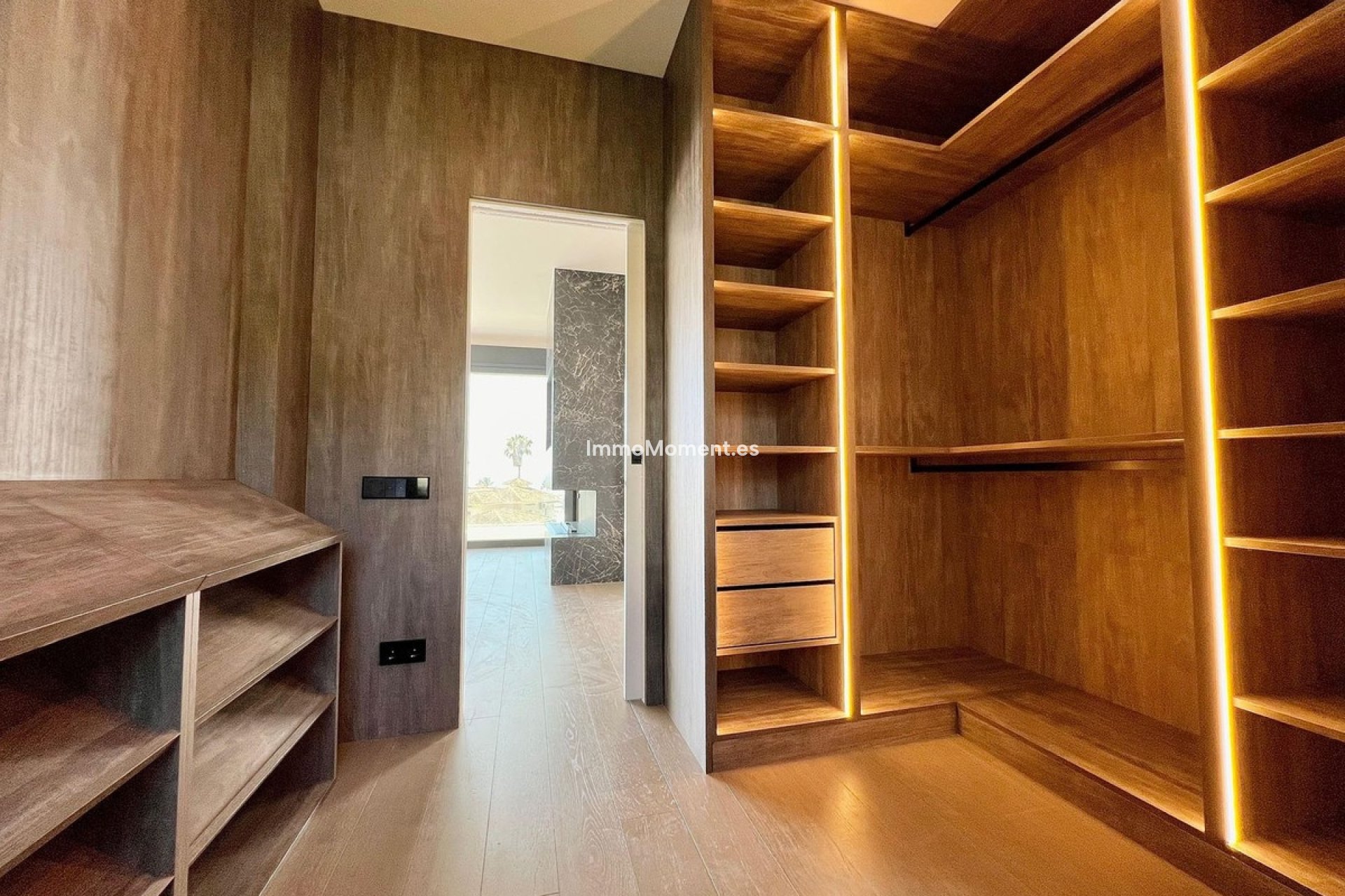 Reventa - Villa independiente - Marbella - Elviria