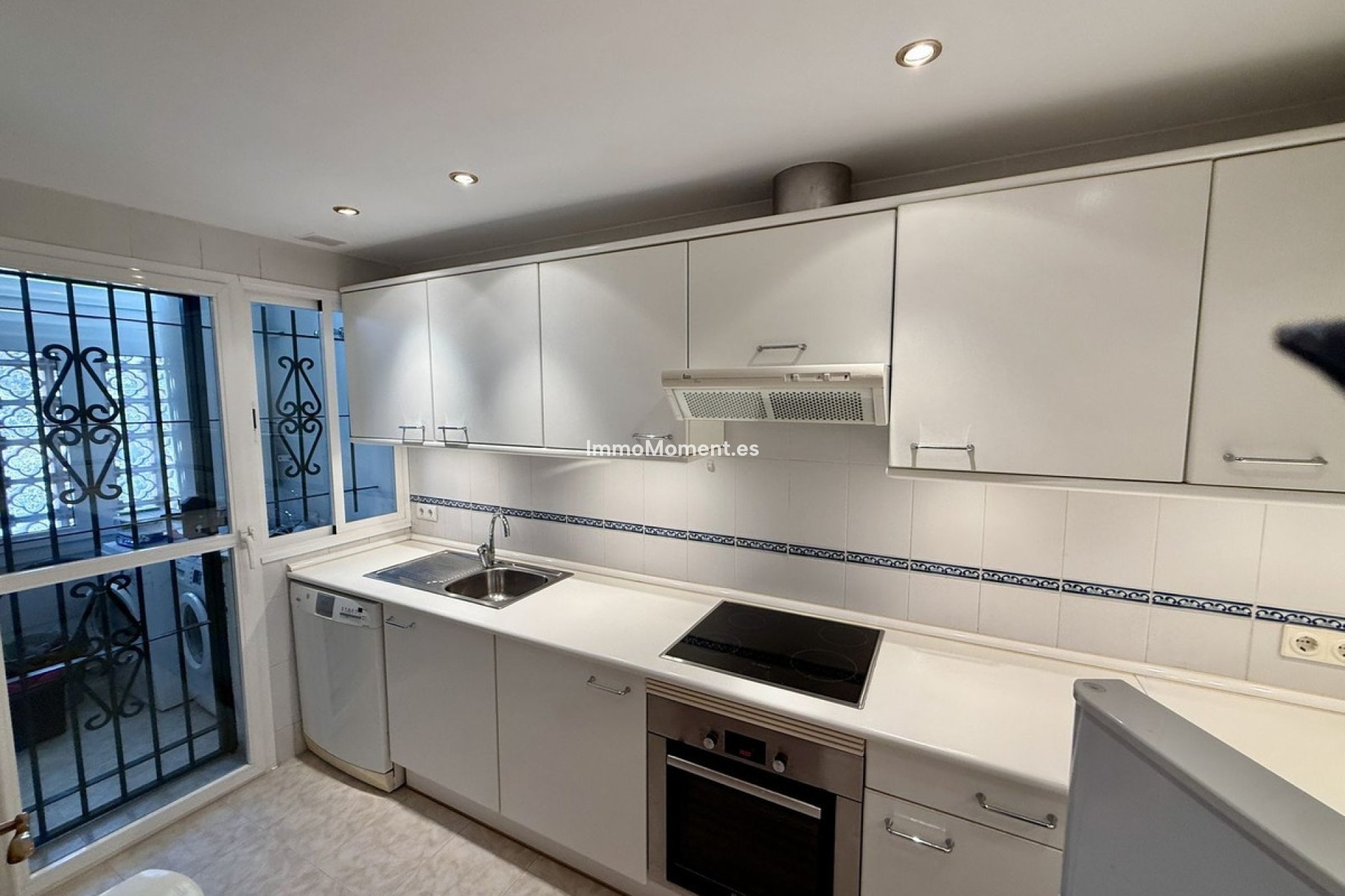 Reventa - Villa independiente - Marbella - Elviria