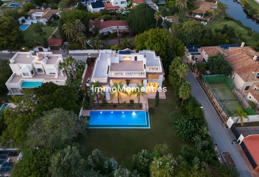 Reventa - Villa independiente - Marbella - Guadalmina Baja