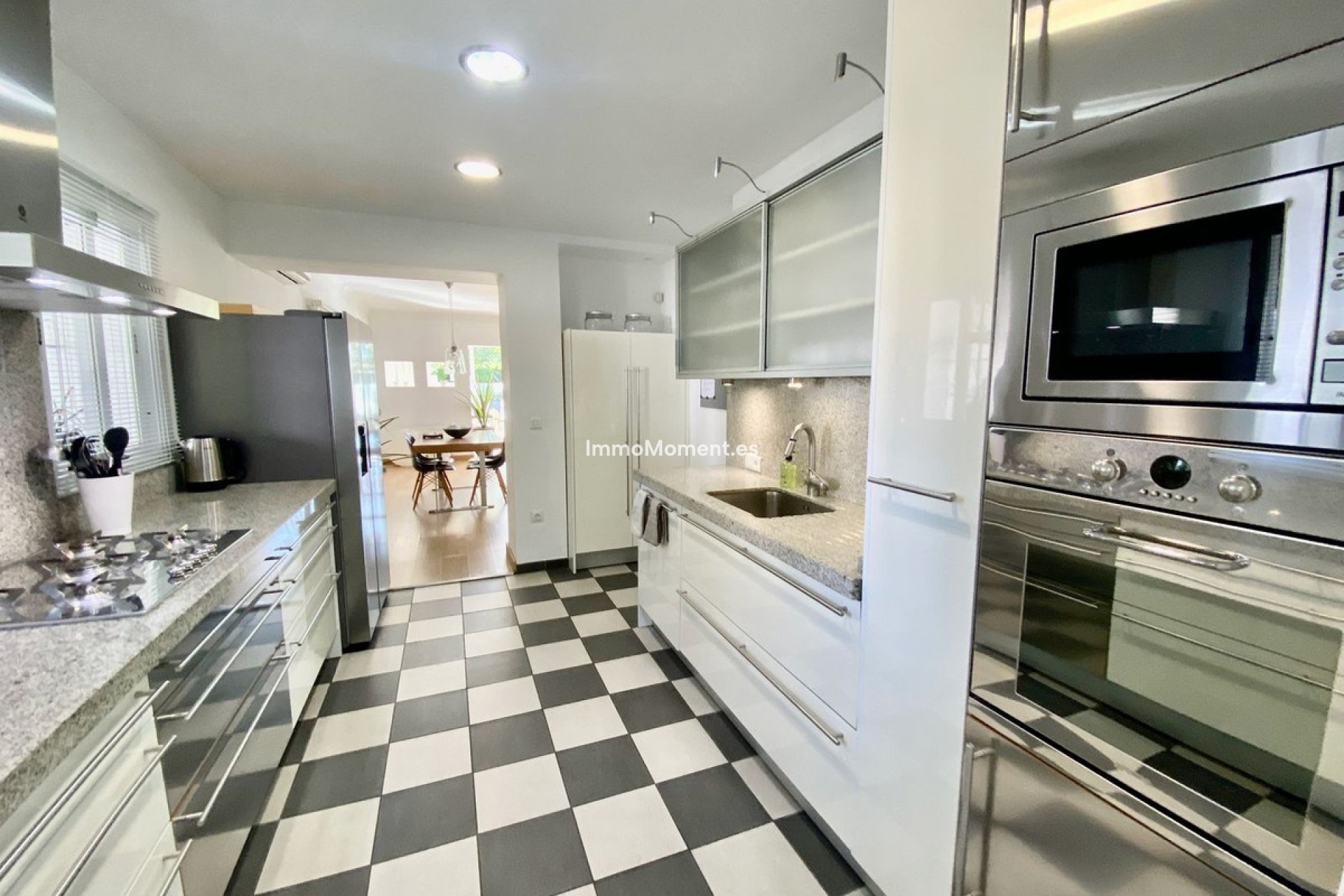 Reventa - Villa independiente - Marbella - Guadalmina Baja