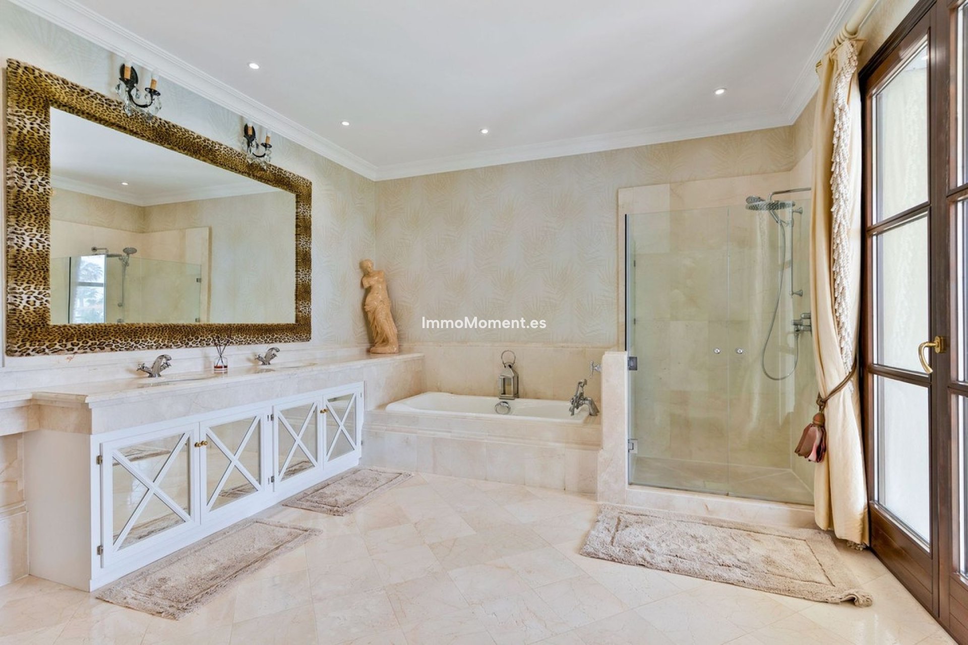 Reventa - Villa independiente - Marbella - Guadalmina Baja