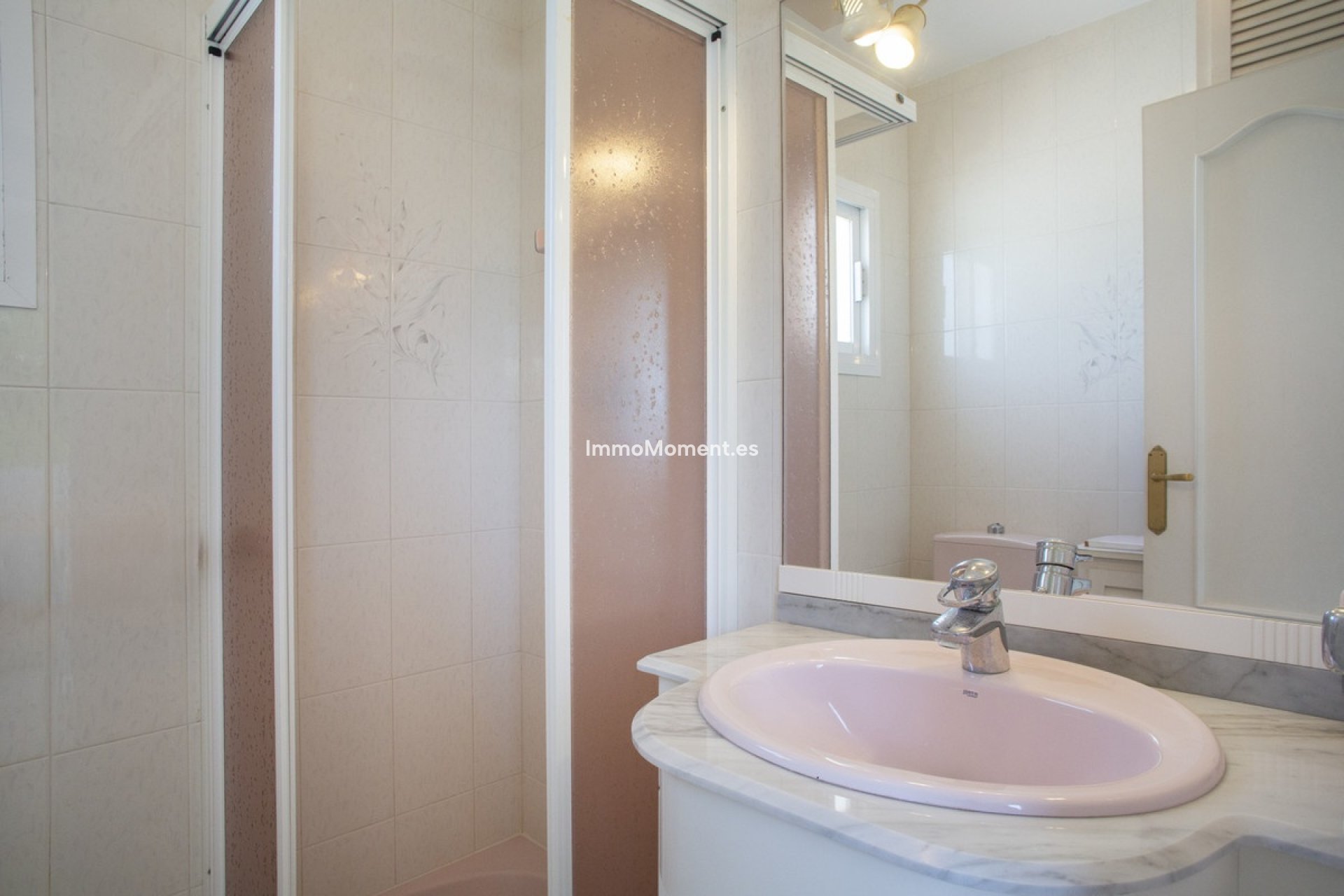 Reventa - Villa independiente - Marbella - Guadalmina Baja