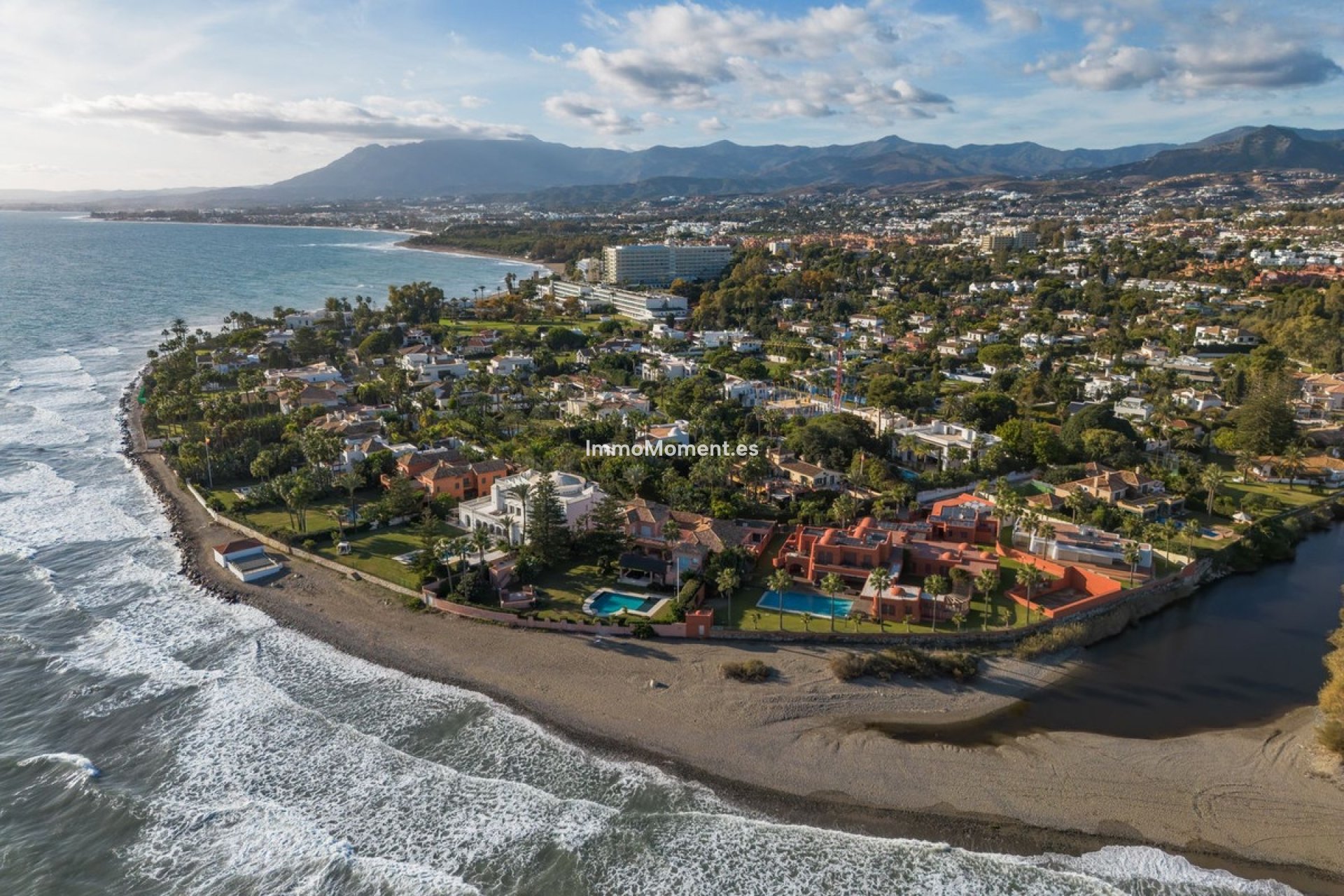 Reventa - Villa independiente - Marbella - Guadalmina Baja
