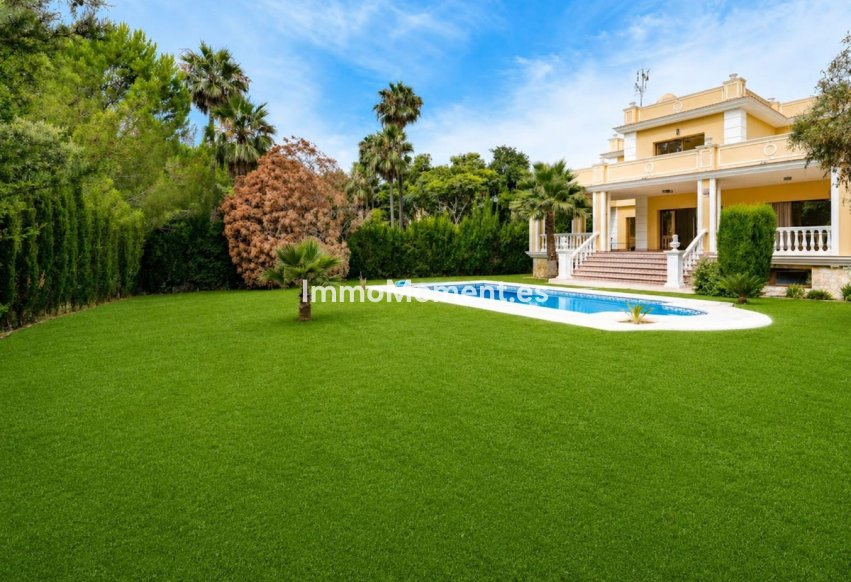 Reventa - Villa independiente - Marbella - Hacienda Las Chapas