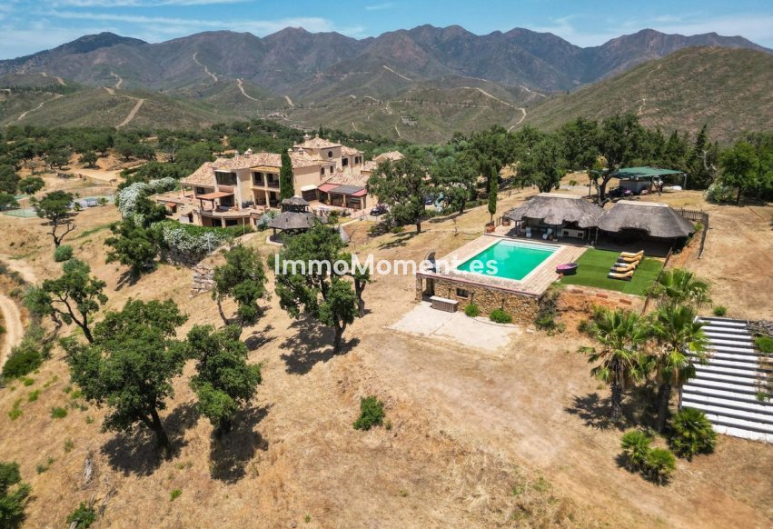 Reventa - Villa independiente - Marbella - La Mairena