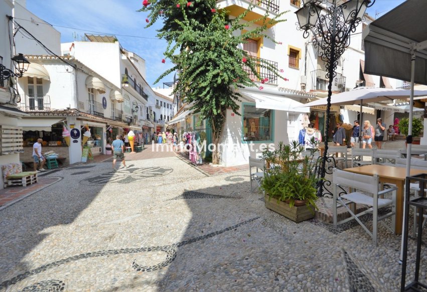 Reventa - Villa independiente - Marbella - Marbella Centro