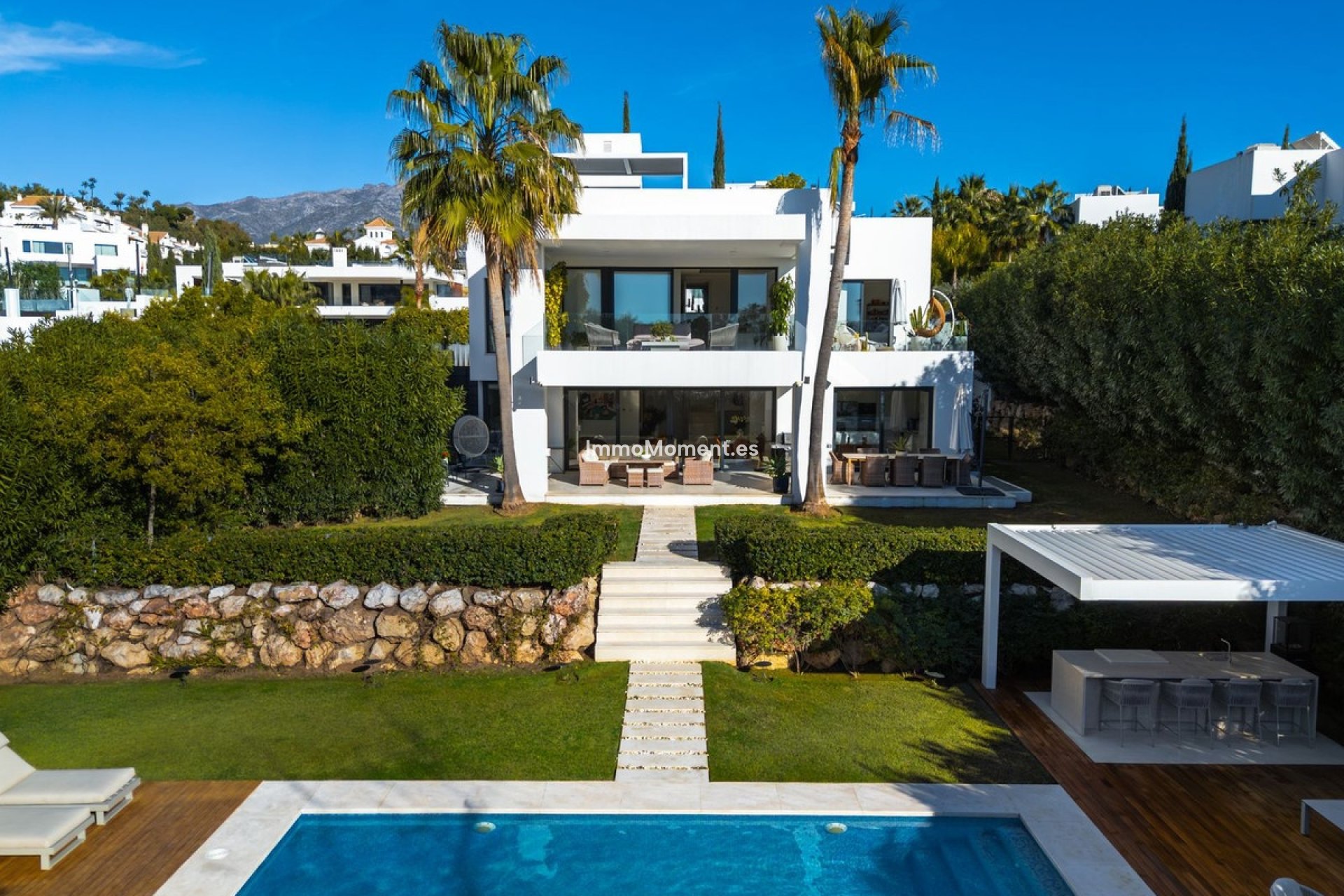 Reventa - Villa independiente - Marbella - Nueva Andalucía
