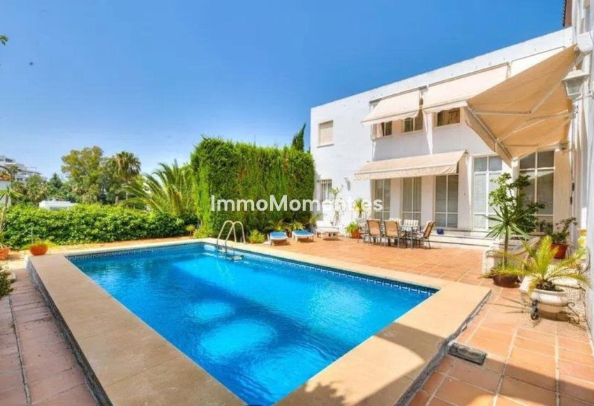 Reventa - Villa independiente - Marbella - Nueva Andalucía