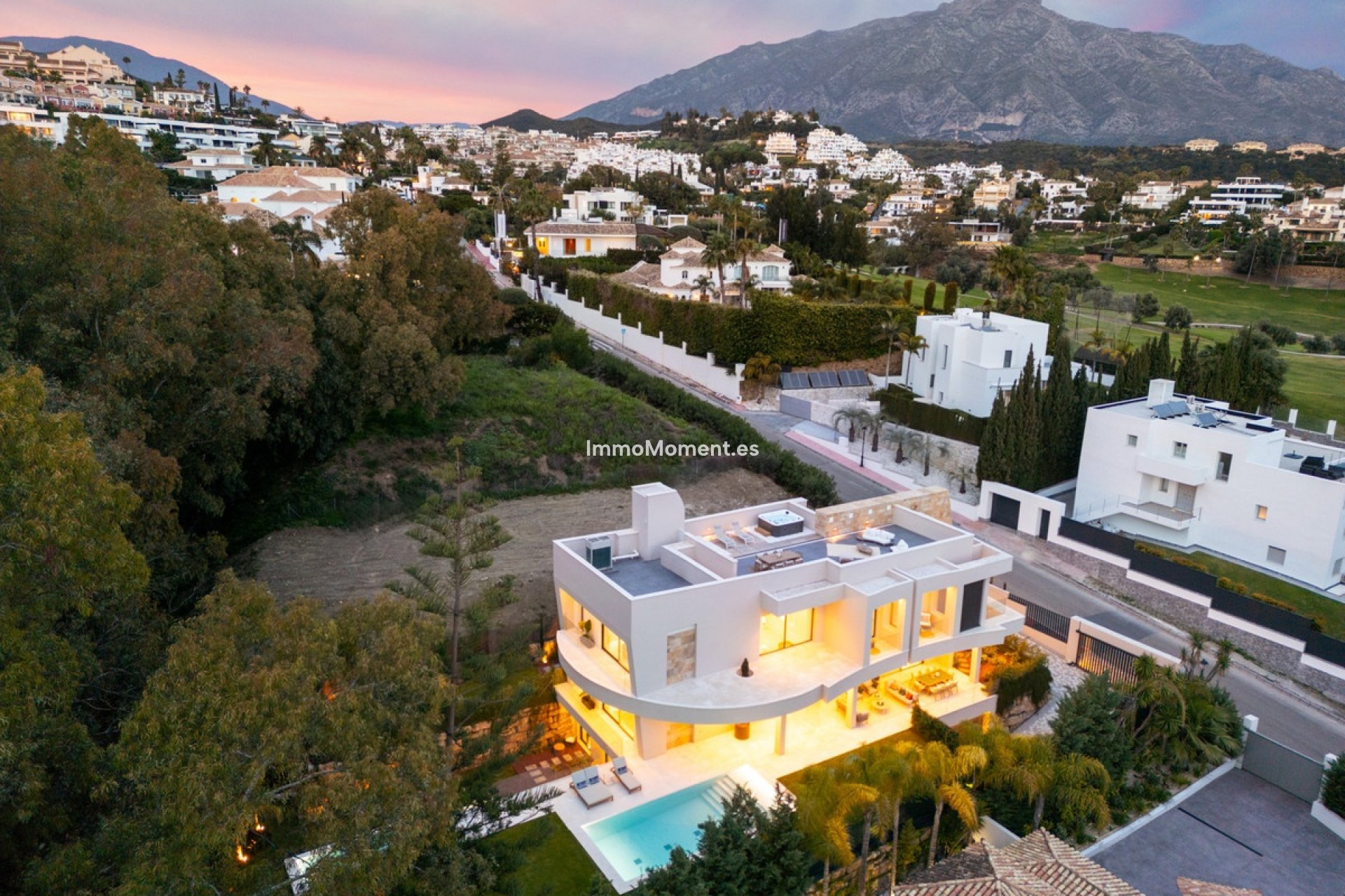 Reventa - Villa independiente - Marbella - Nueva Andalucía