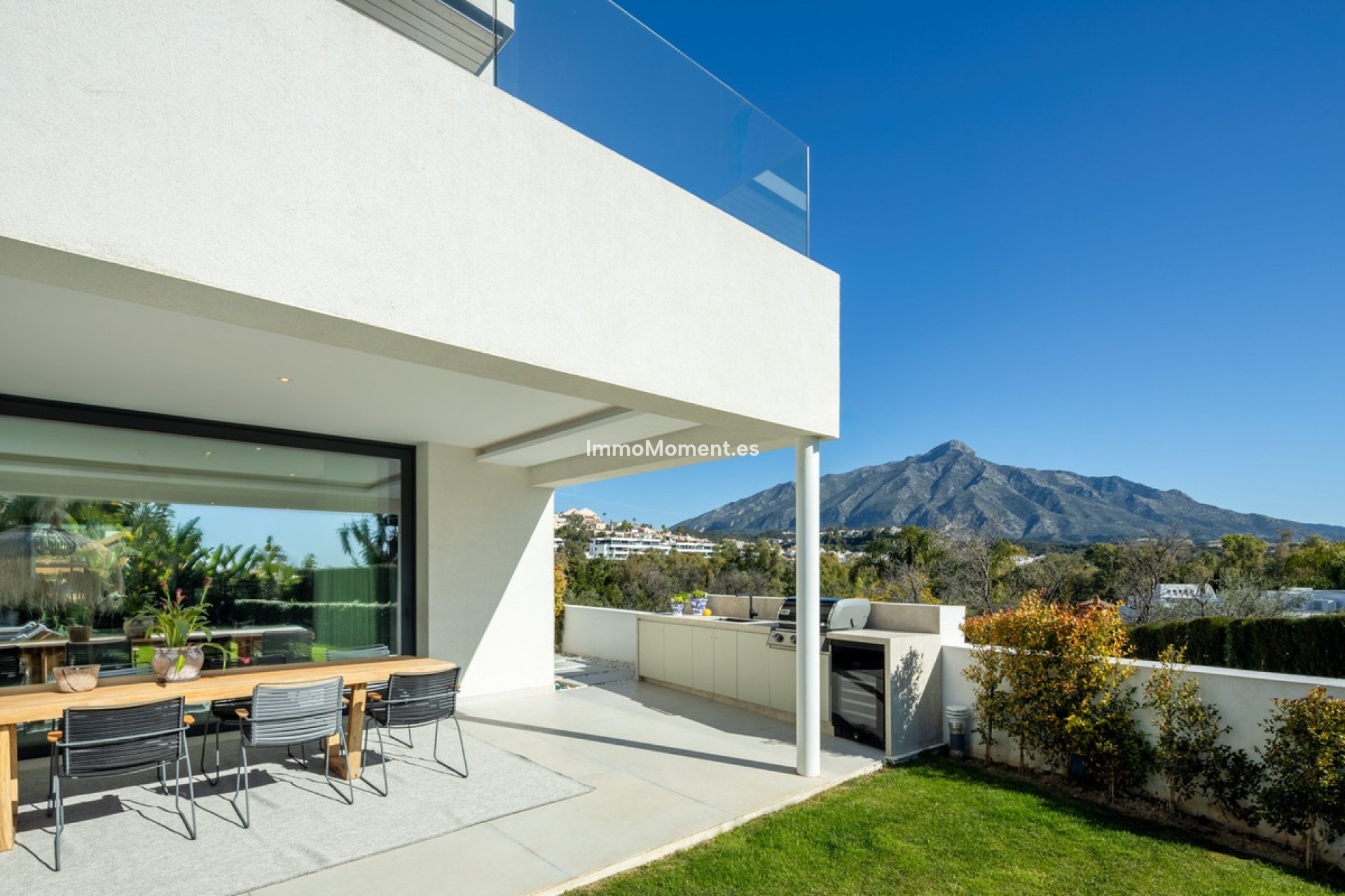 Reventa - Villa independiente - Marbella - Nueva Andalucía